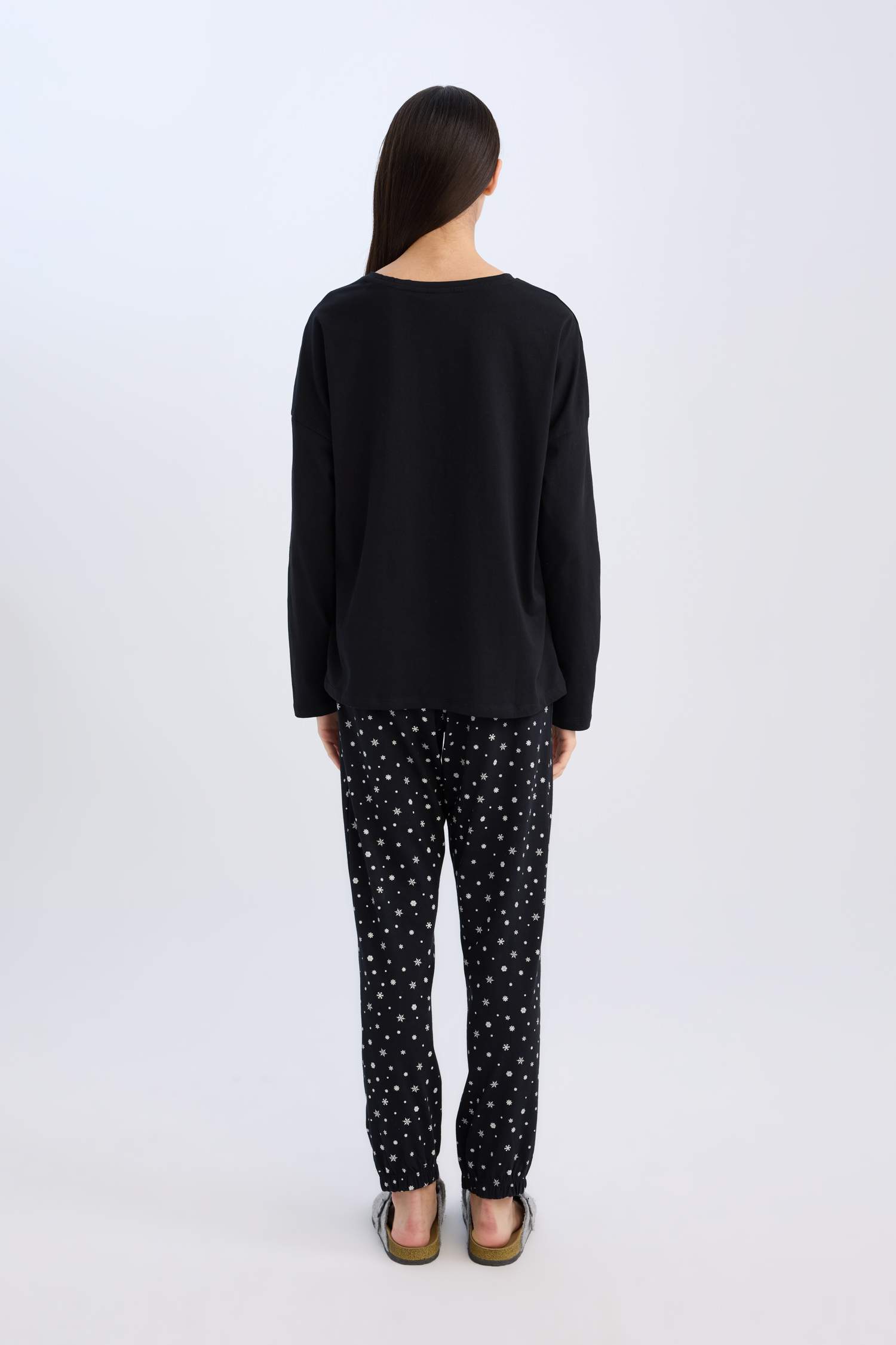 طقم بيجامة الكريسماس قصة عادية من قطعتين