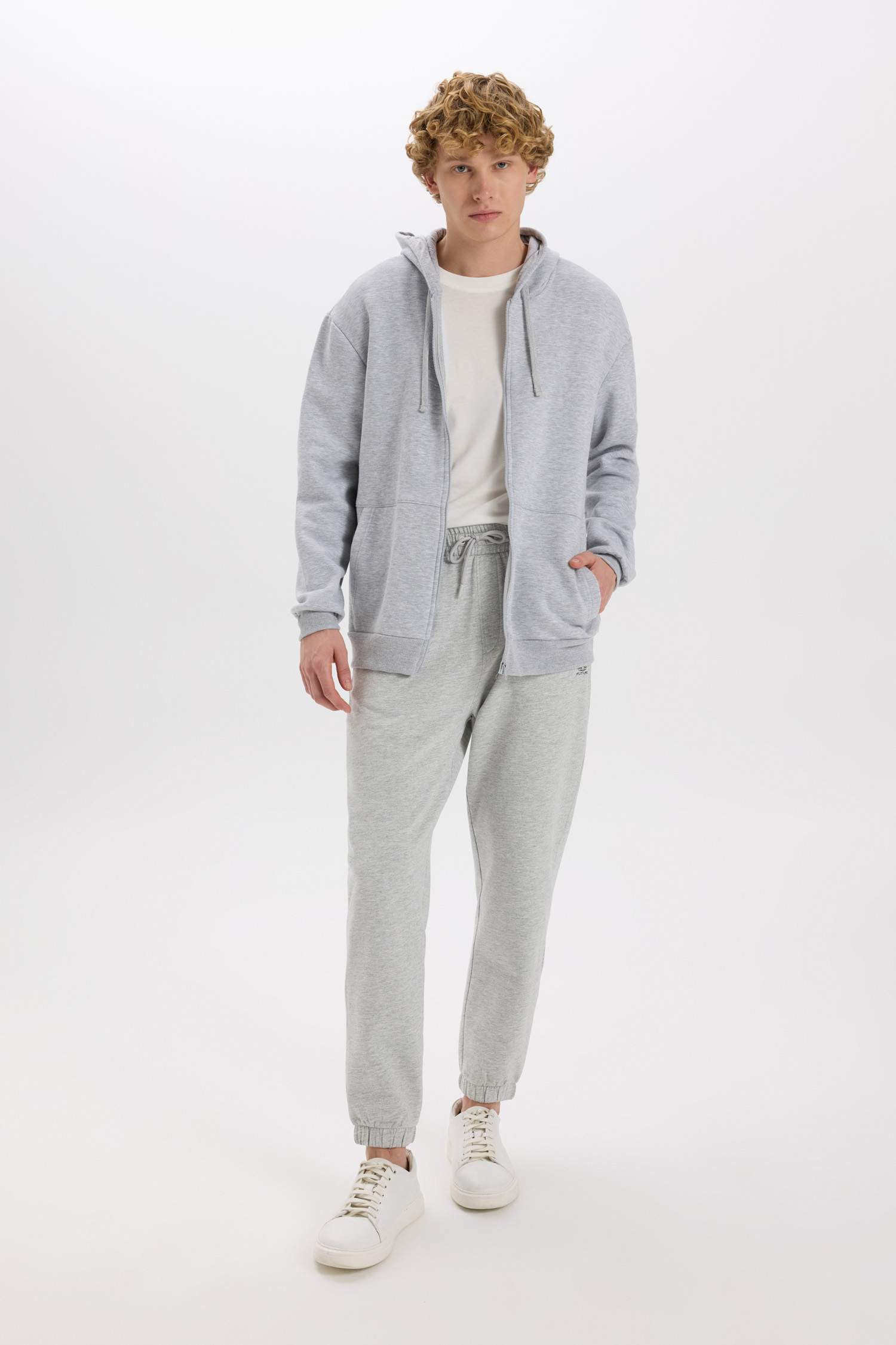 Comfort Fit Rahat Kalıp Kapüşonlu Kalın İçi Yumuşak Tüylü Fermuarlı Sweatshirt