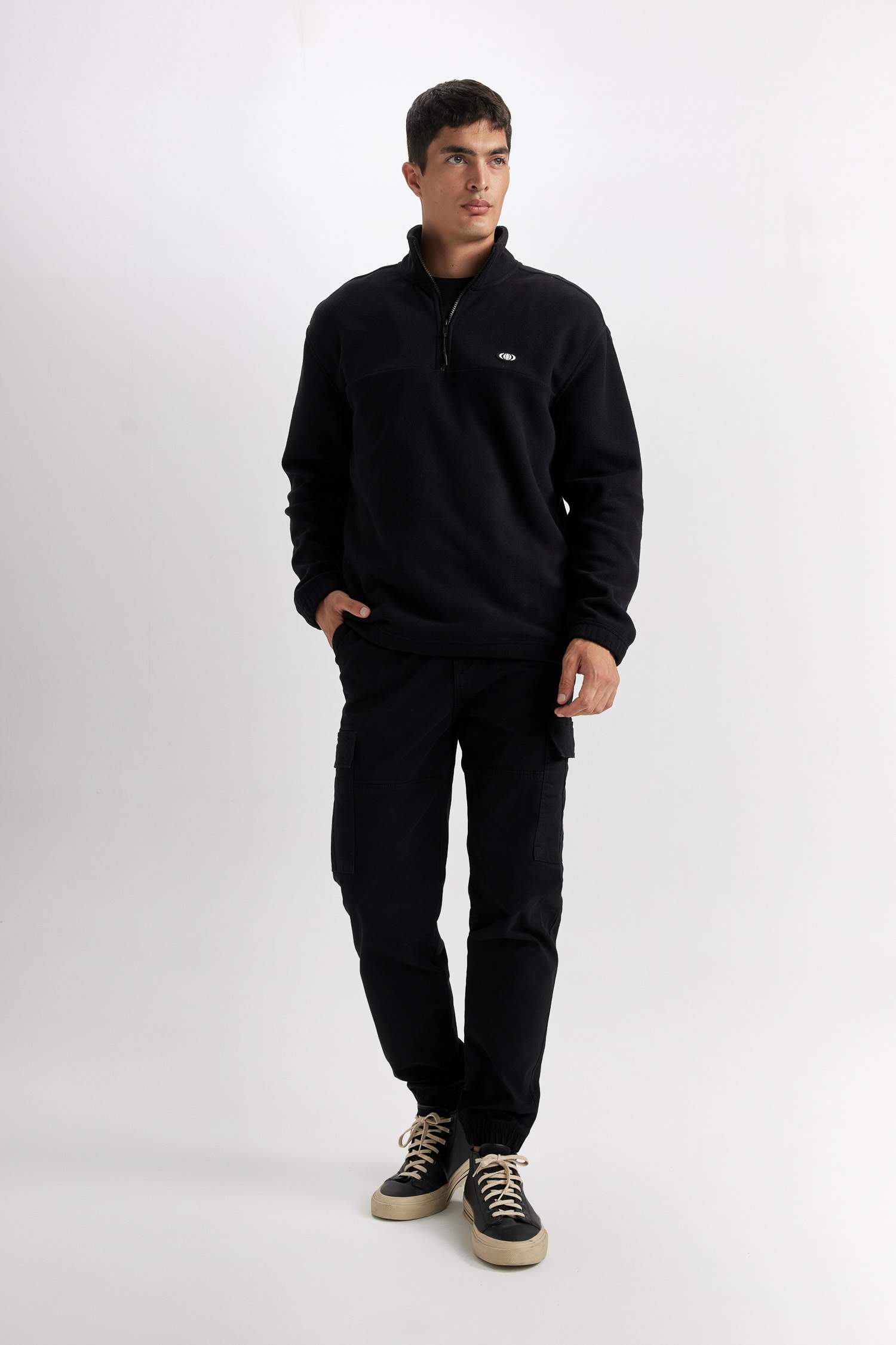 Relax Fit Long Sleeve Sweatshirt