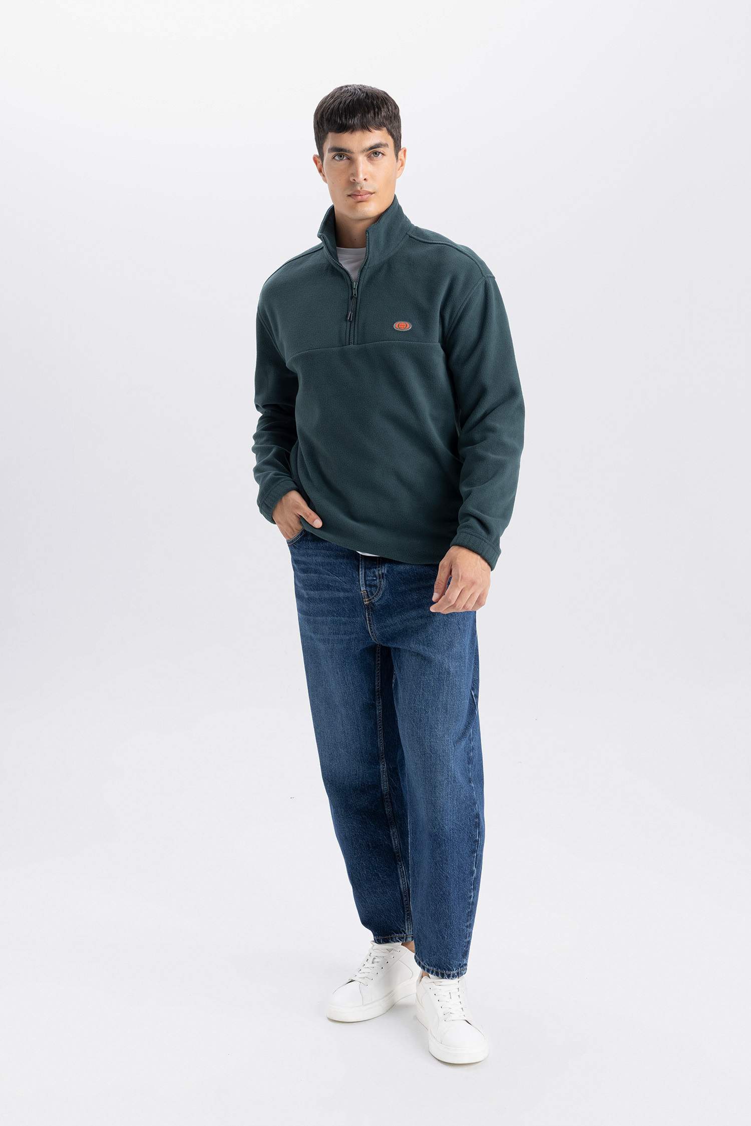 Relax Fit Dik Yaka Fermuarlı Polar Sweatshirt