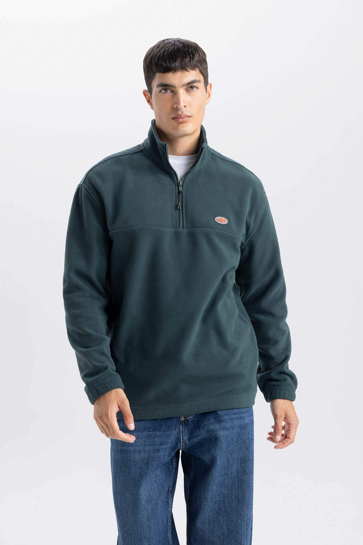 Relax Fit Dik Yaka Fermuarlı Polar Sweatshirt