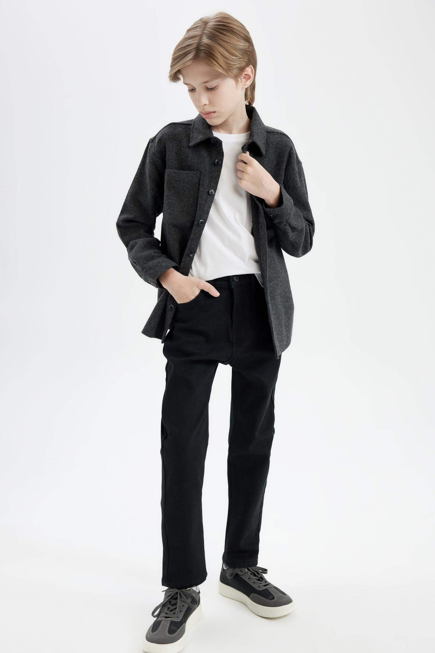 بنطرون جينز ولادي قصة عادية ورجل عادي