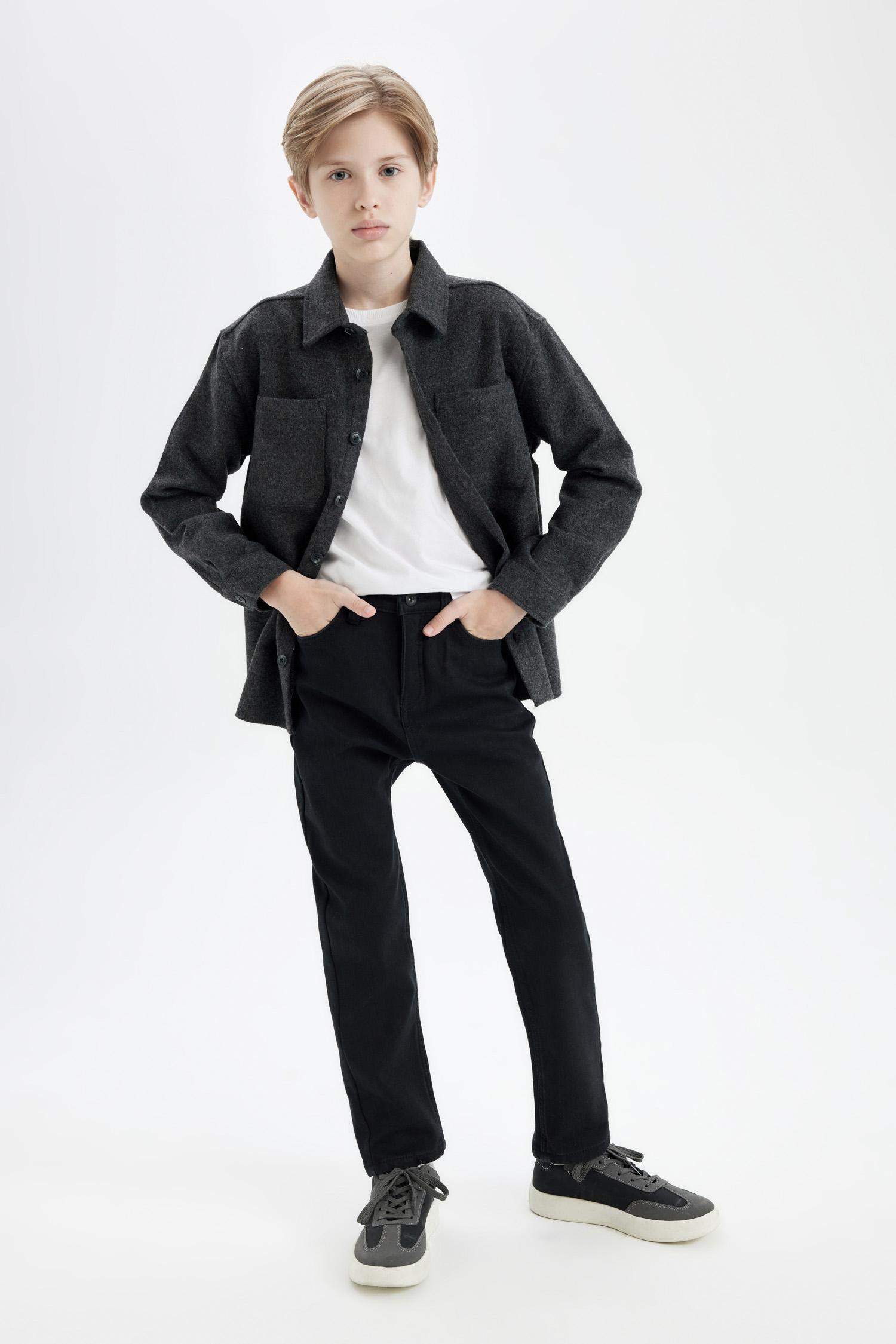 بنطرون جينز ولادي قصة عادية ورجل عادي