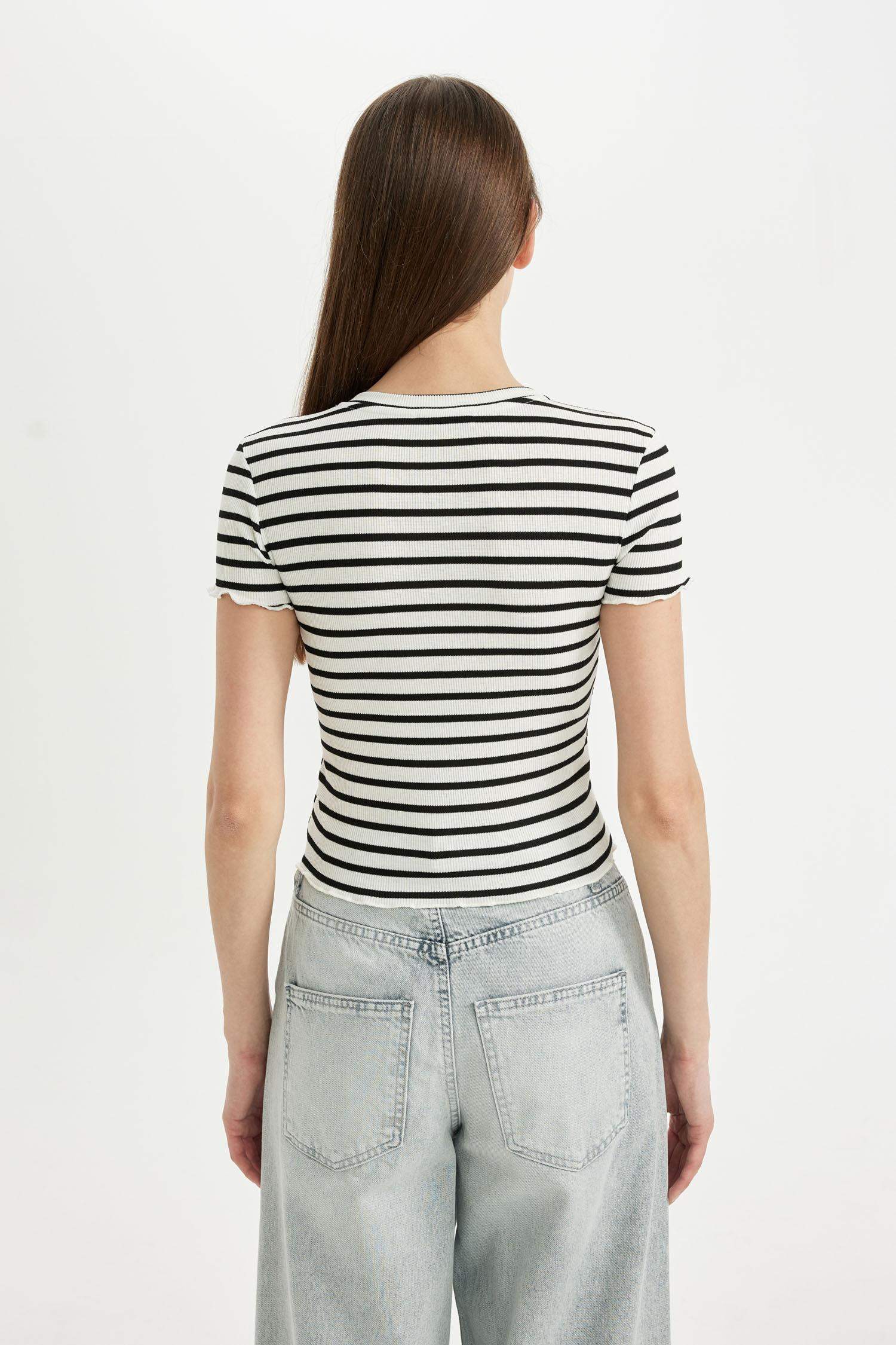 Fitted Bisiklet Yaka 2'li Fitilli Kaşkorse Kısa Kollu Tişört