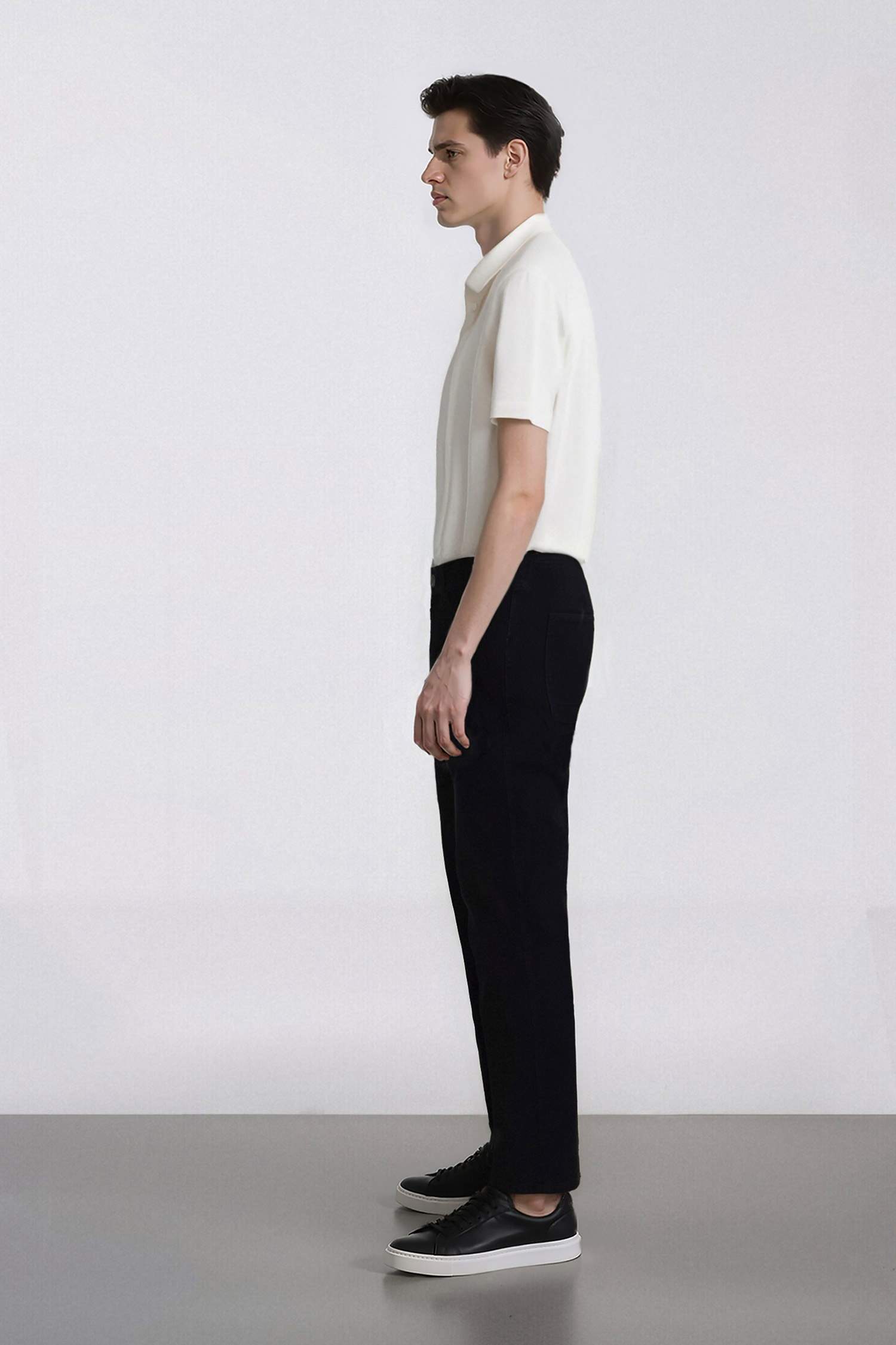 Sergio Regular Fit Normal Waist Pipe Leg Straight Leg Jeans