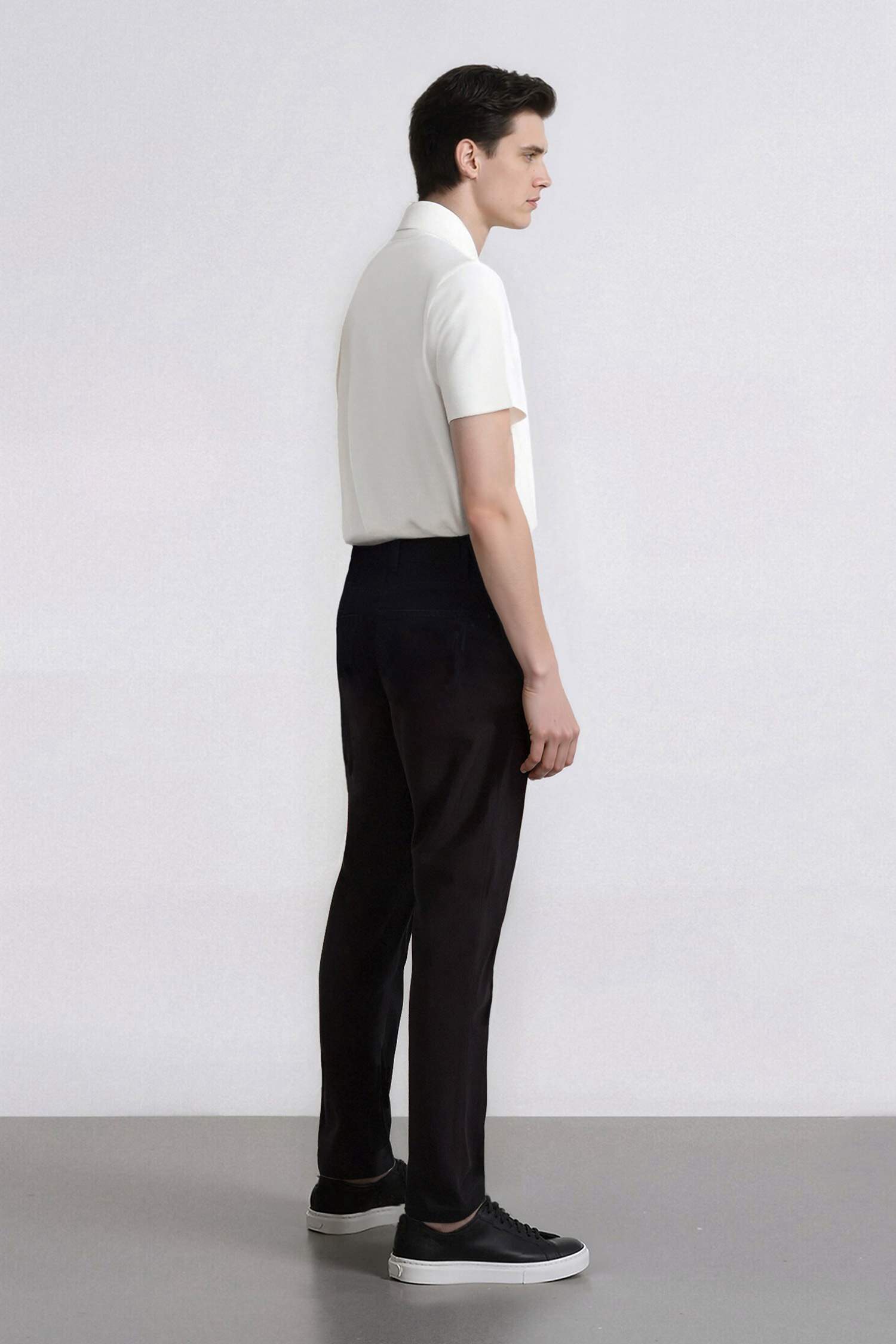 Sergio Regular Fit Normal Waist Pipe Leg Straight Leg Jeans