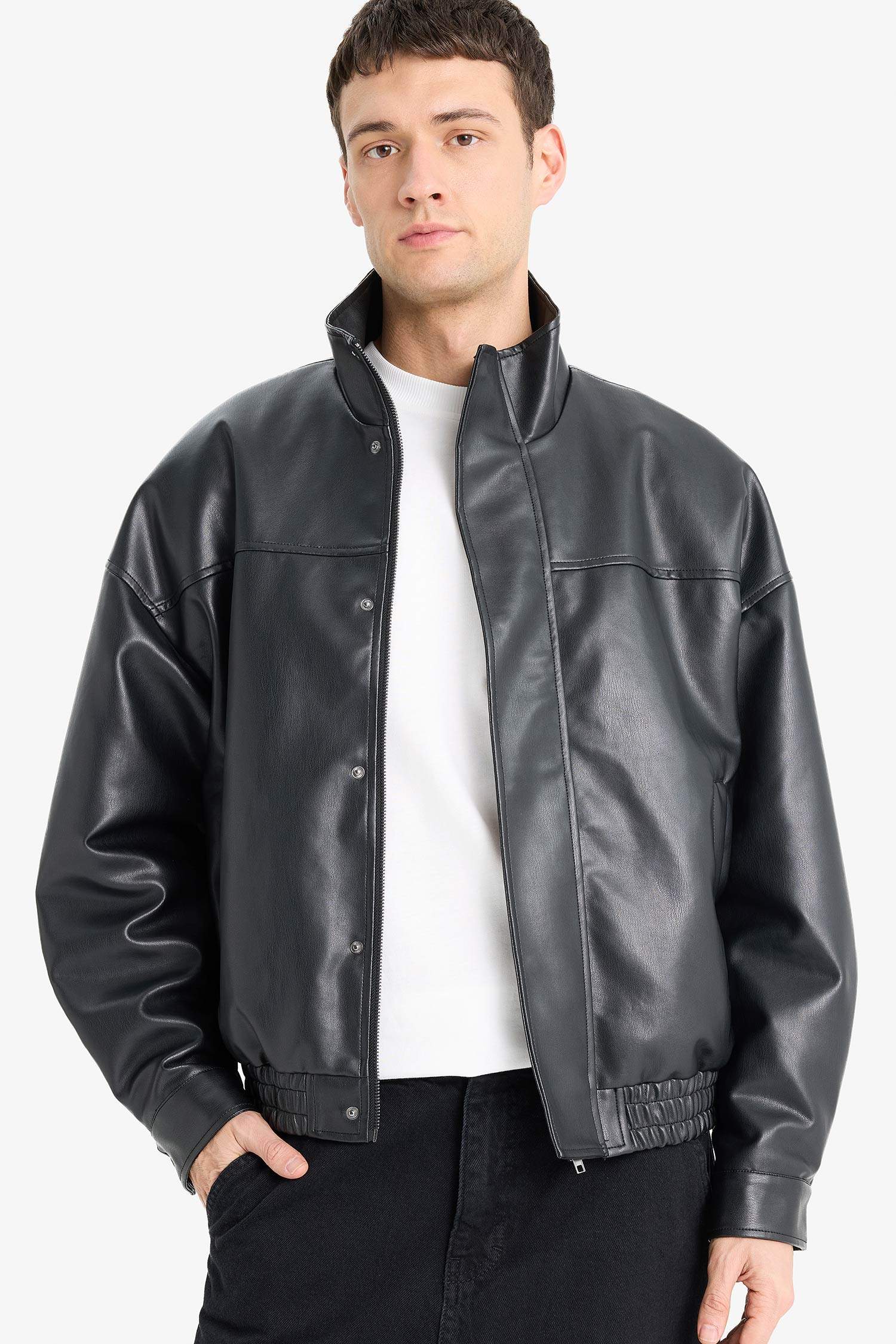 Su İtici Oversize Fit Geniş Kalıp Dik Yaka İç Cepli Çıtçıt Kapamalı Beli Lastikli Deri Ceket Mont