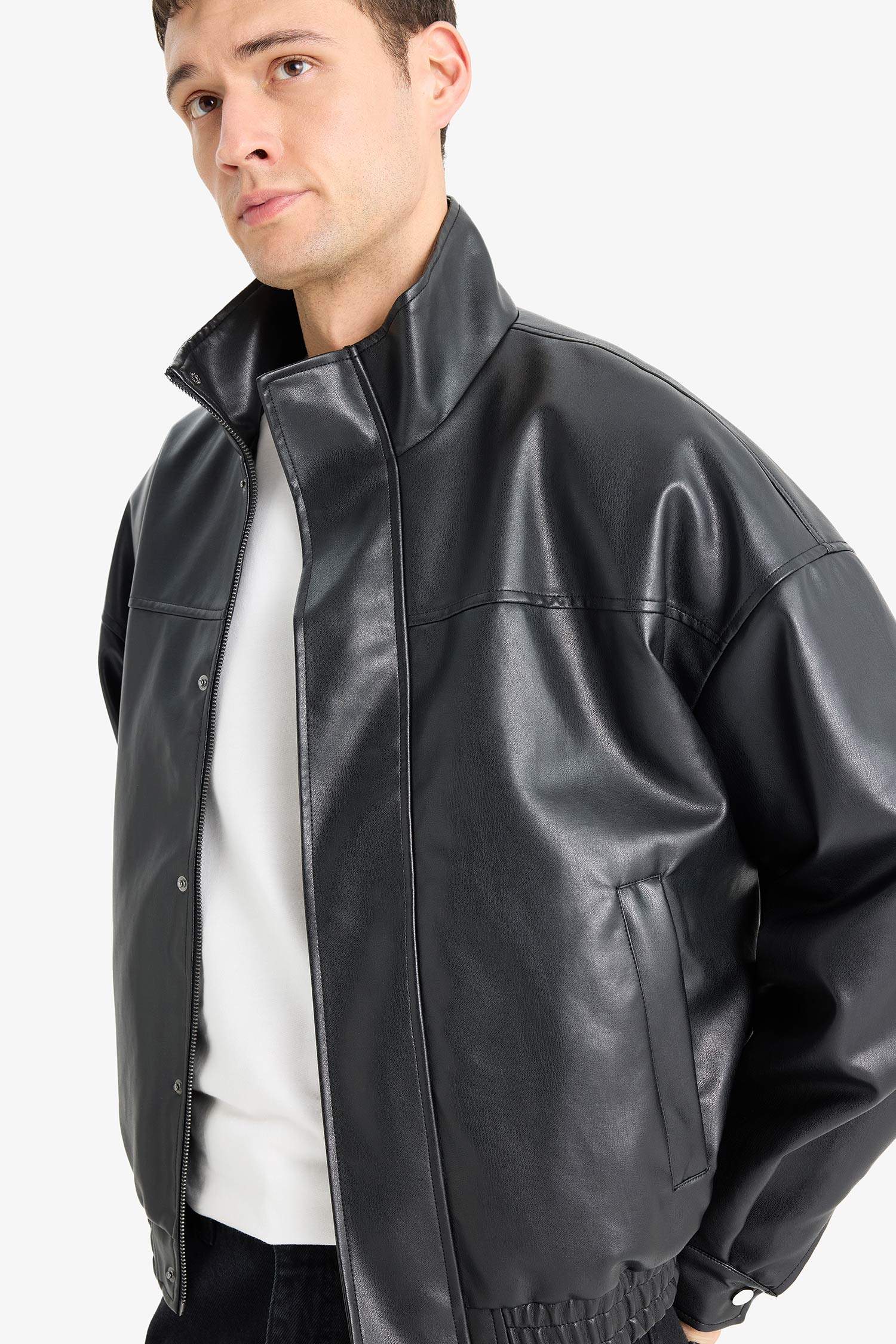 Su İtici Oversize Fit Geniş Kalıp Dik Yaka İç Cepli Çıtçıt Kapamalı Beli Lastikli Deri Ceket Mont