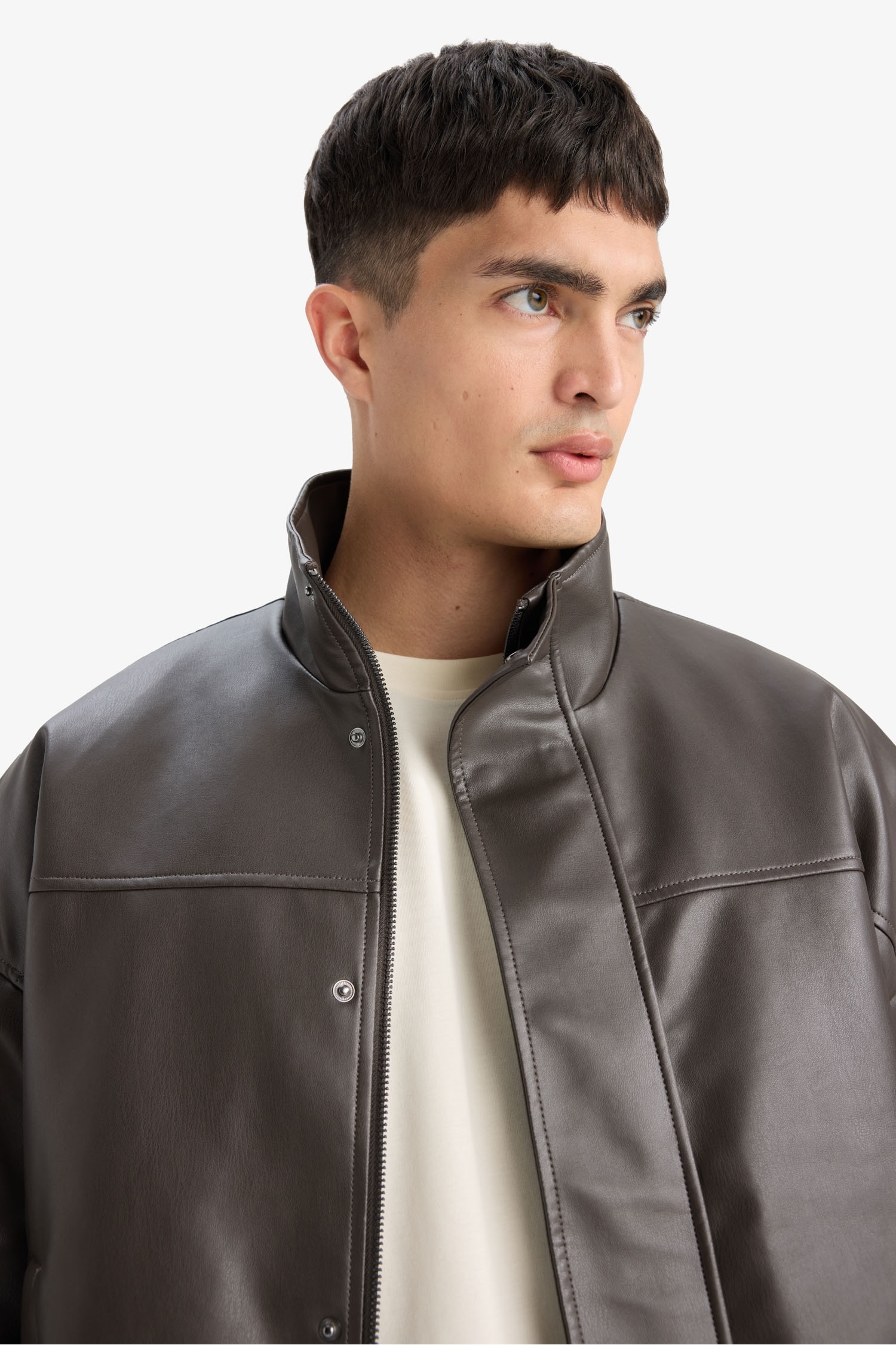 Su İtici Oversize Fit Geniş Kalıp Dik Yaka İç Cepli Çıtçıt Kapamalı Beli Lastikli Deri Ceket Mont