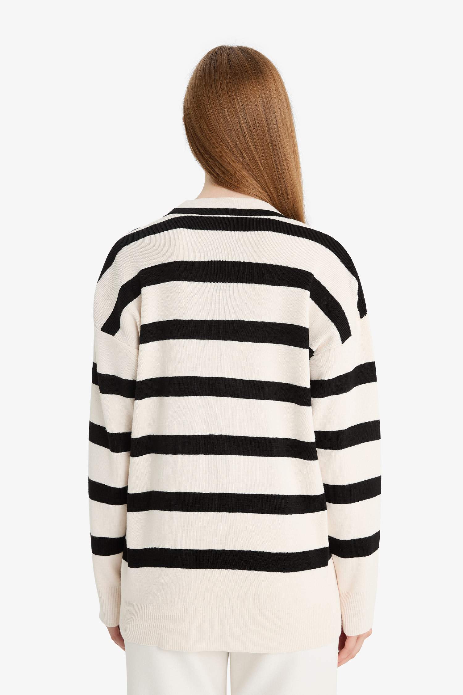 Regular Fit V Yaka Çizgili Düğmeli Tunik Triko Hırka