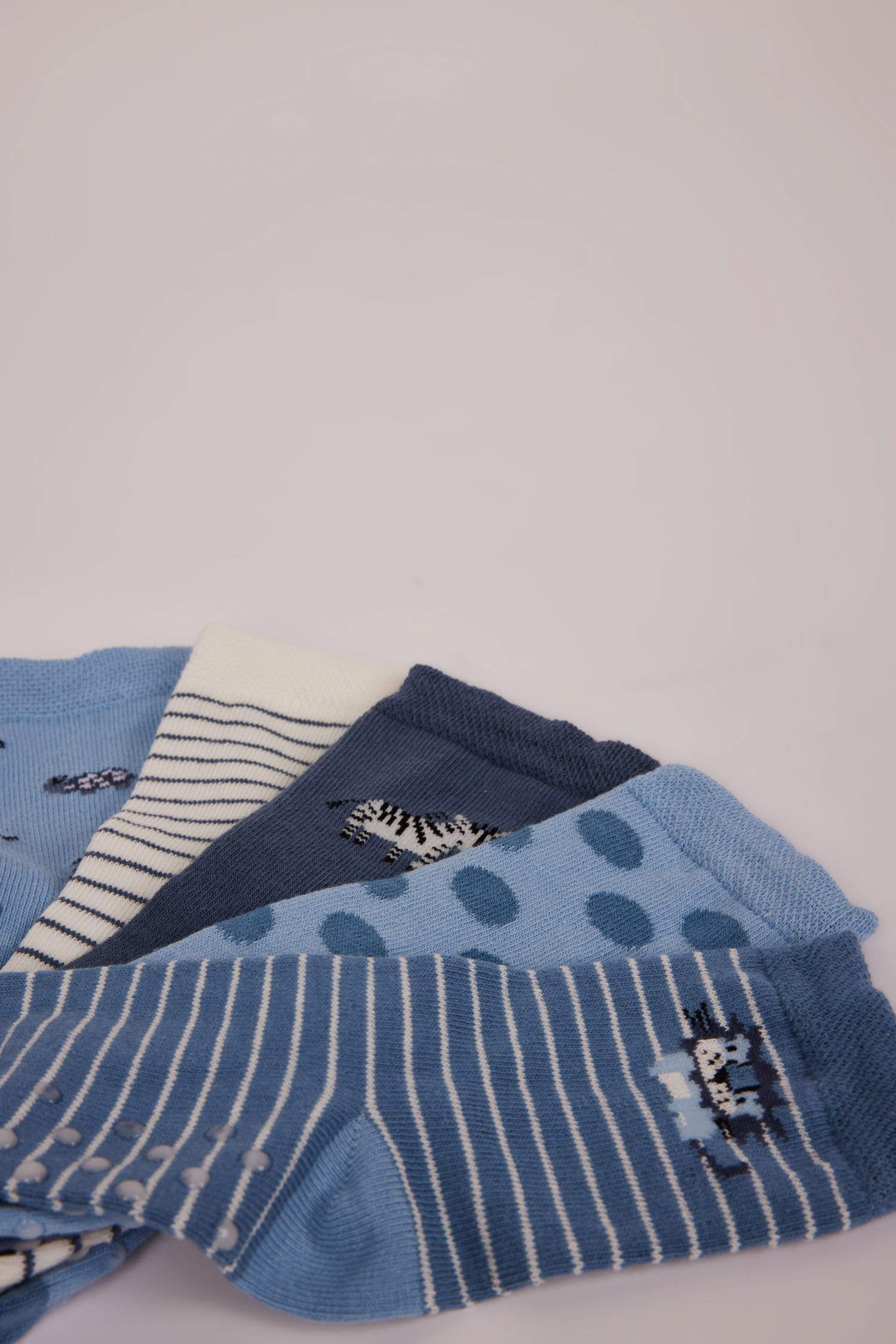 Erkek Bebek Kaydırmaz Taban 5'li Pamuklu Uzun Çorap