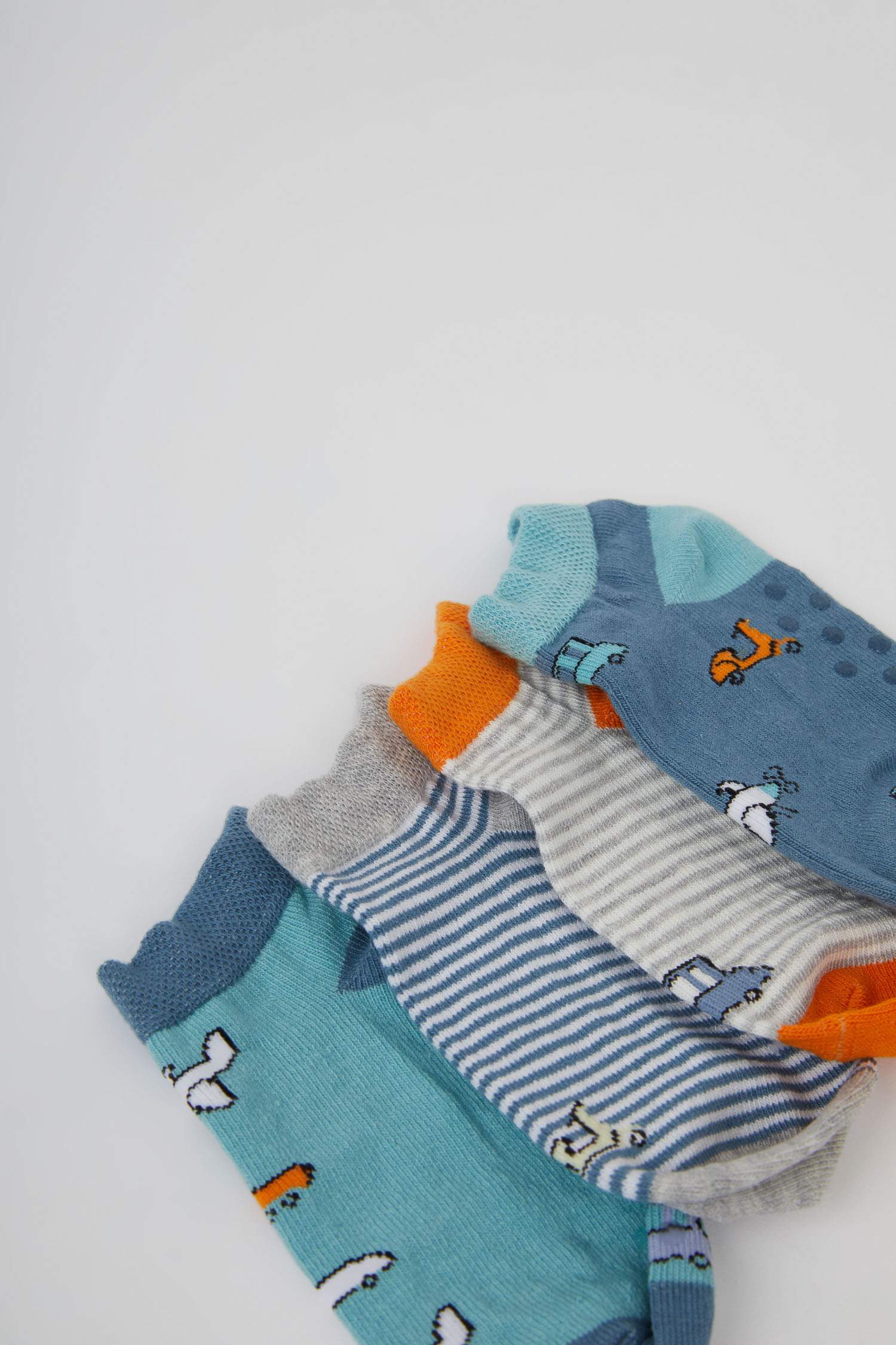 جوارب قصيرة قطن ولادي - 4 قطع