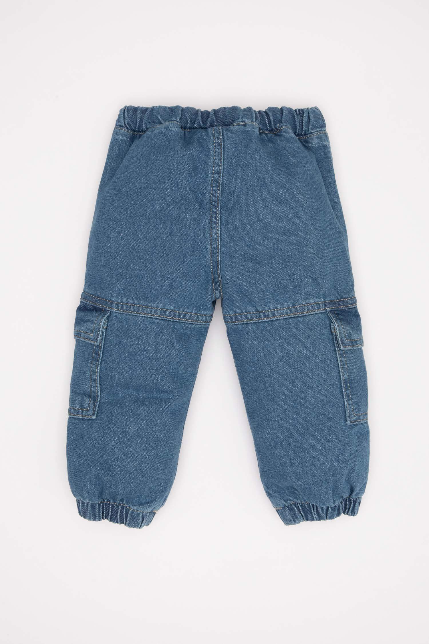 Erkek Bebek Kargo Cepli Beli ve Paçası Lastikli Bağcıklı Jean Pantolon