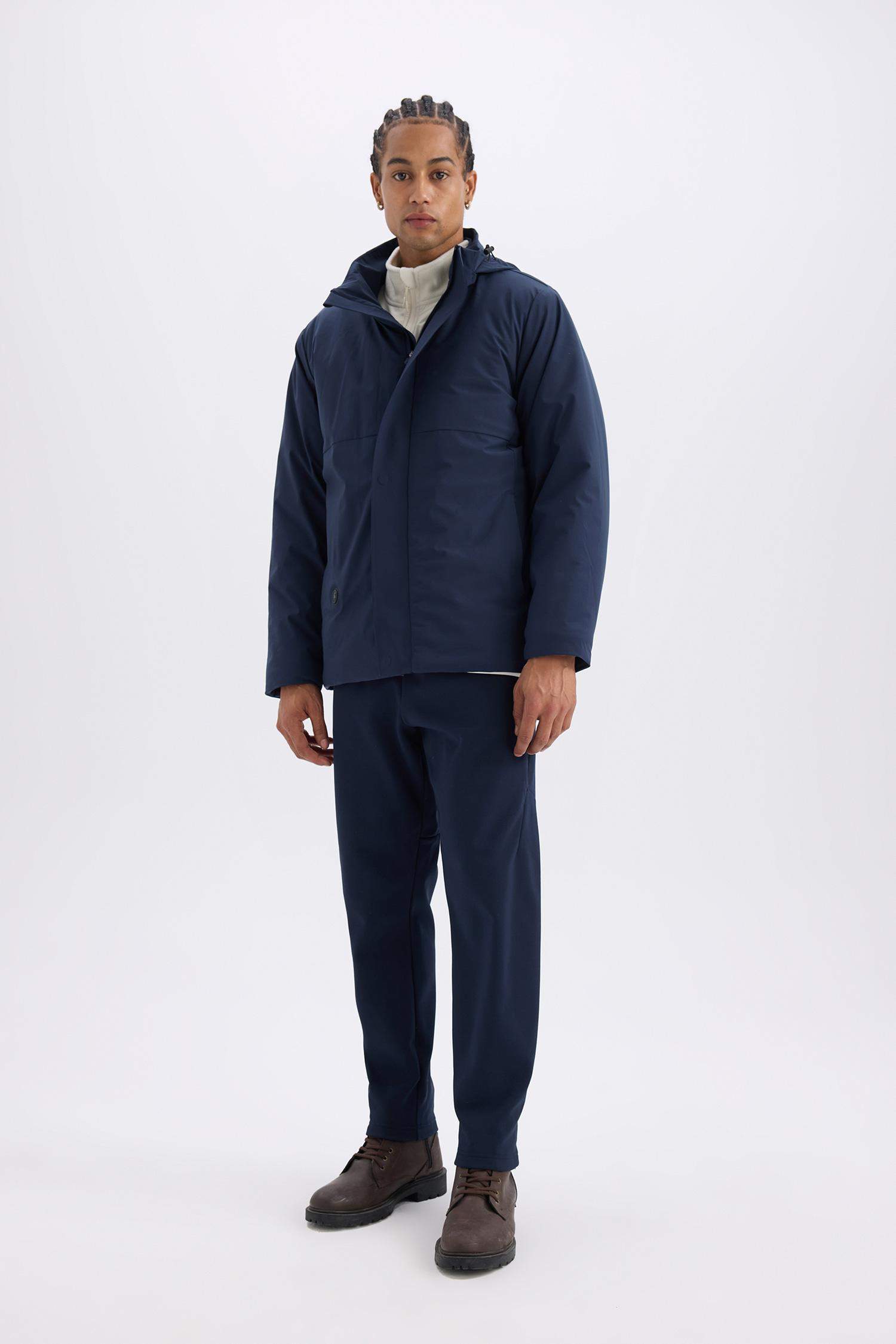 DeFactoFit Bluetooth Isıtıcılı Su İtici Kapüşonlu Fermuarlı Rüzgar Geçirmez Mont