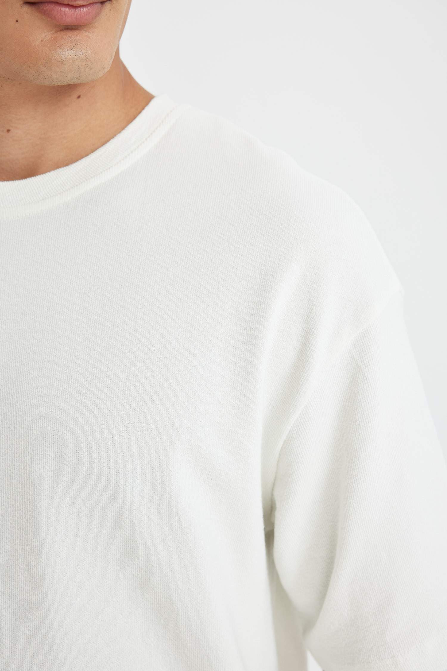 تي شيرت قطن نص ردن قصة مريحة برقبة مستديرة