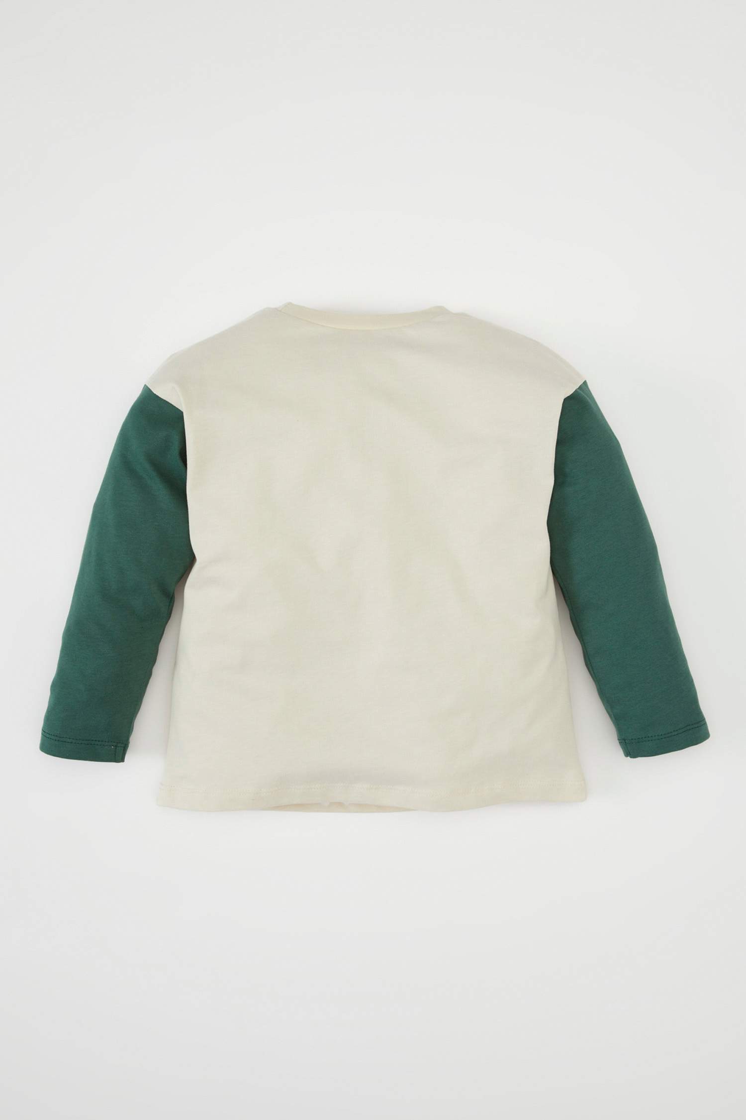 تيشيرت بريميوم بيبي اولادي كم طويل بطبعة شعار وقصة عادية بيج حجري فاتح