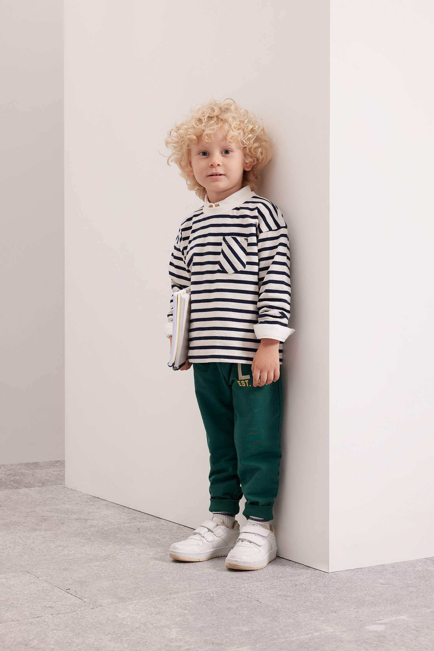 Erkek Bebek Beli Paçası Lastikli Baskılı Okul Eşofman Altı