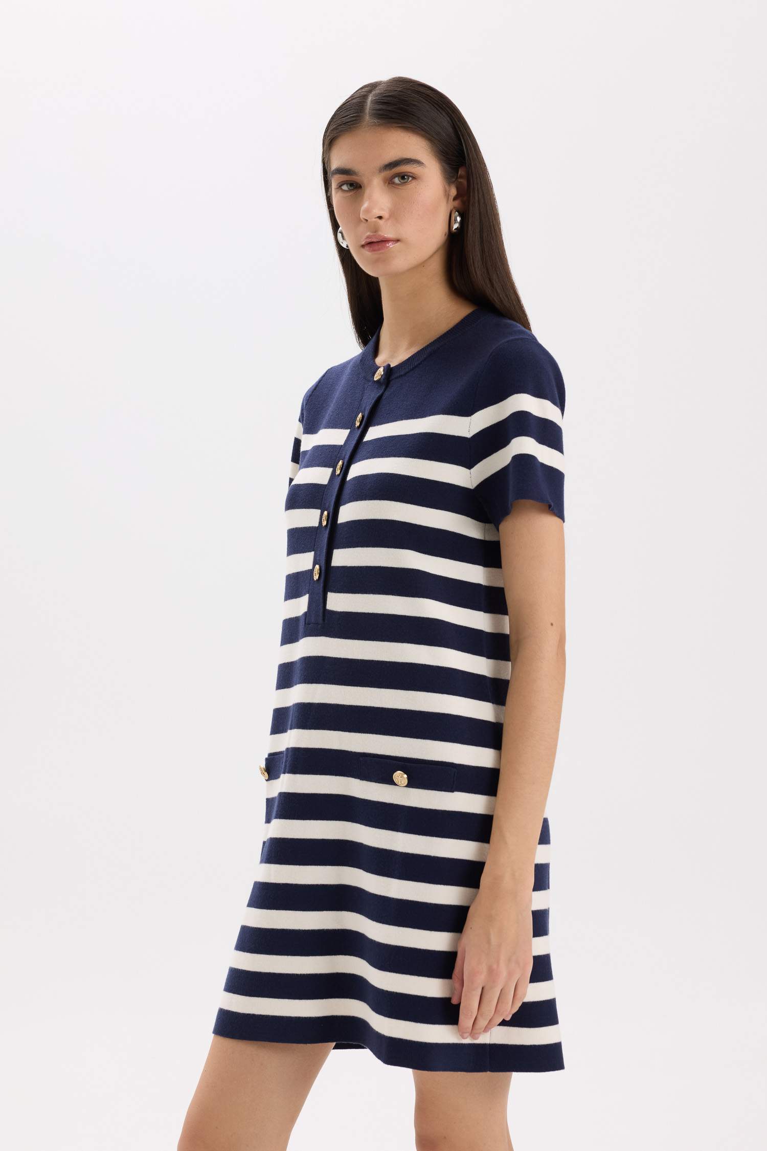 Платье в полоску с пуговичным воротником