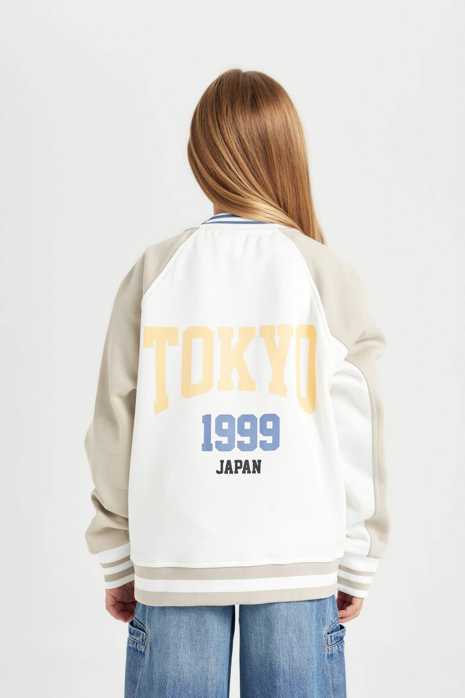 Kız Çocuk Kolej Yaka Çıtçıtlı Çift Cepli Baskılı İçi Yumuşak Tüylü Mevsimlik Bomber Ceket