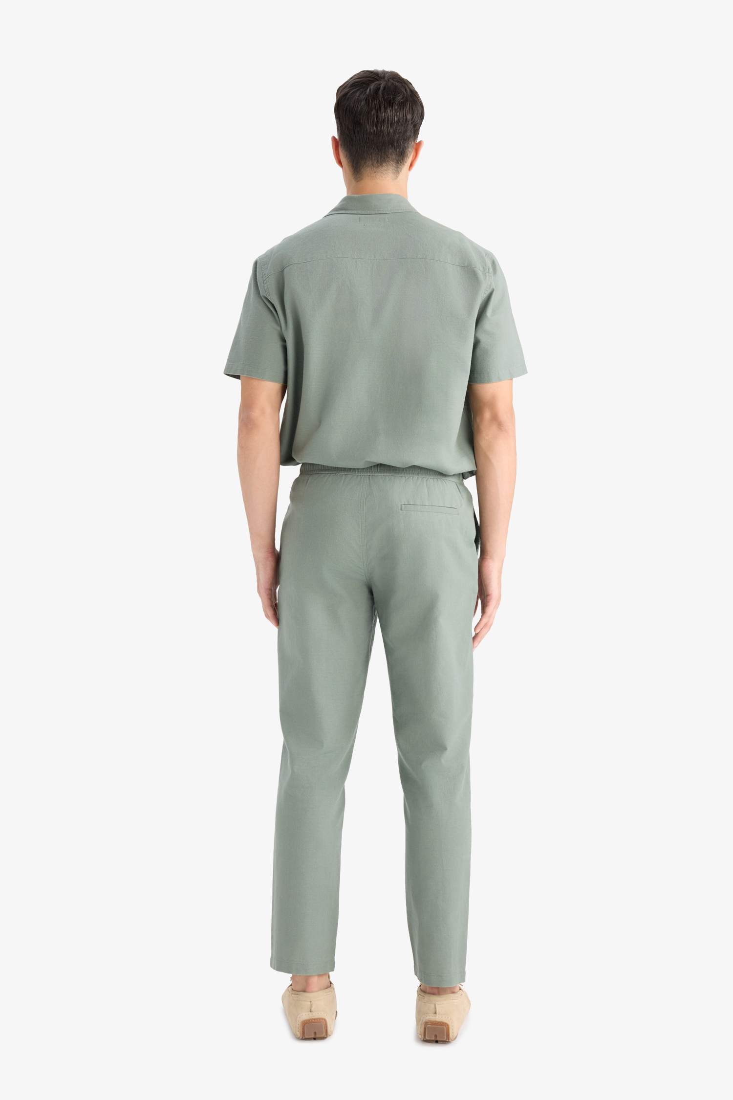 سروال قطن جوجر سليم فيت بخصر مطاطي و جيوب ذو مظهر كتاني