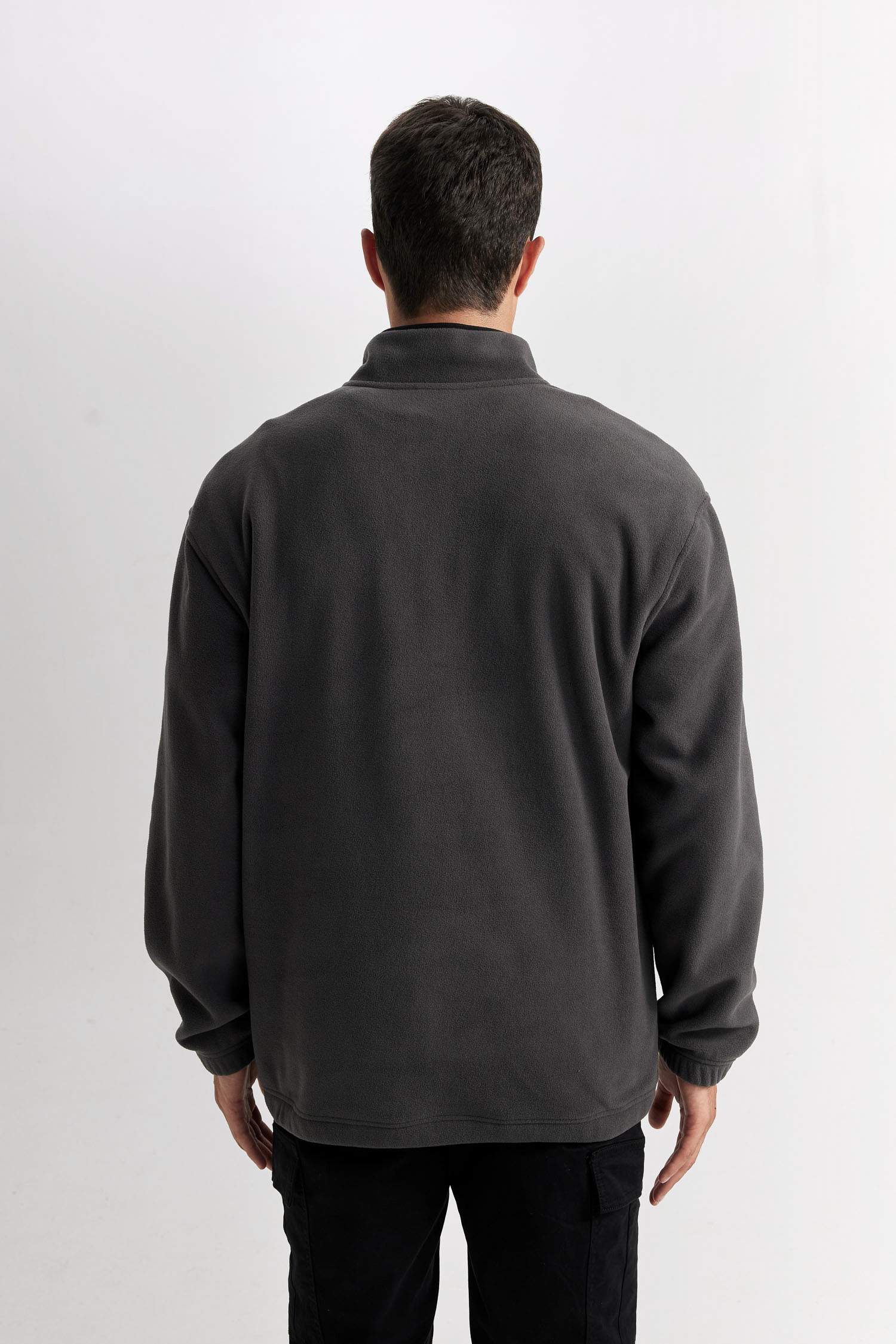 Relax Fit Dik Yaka Fermuarlı Polar Sweatshirt