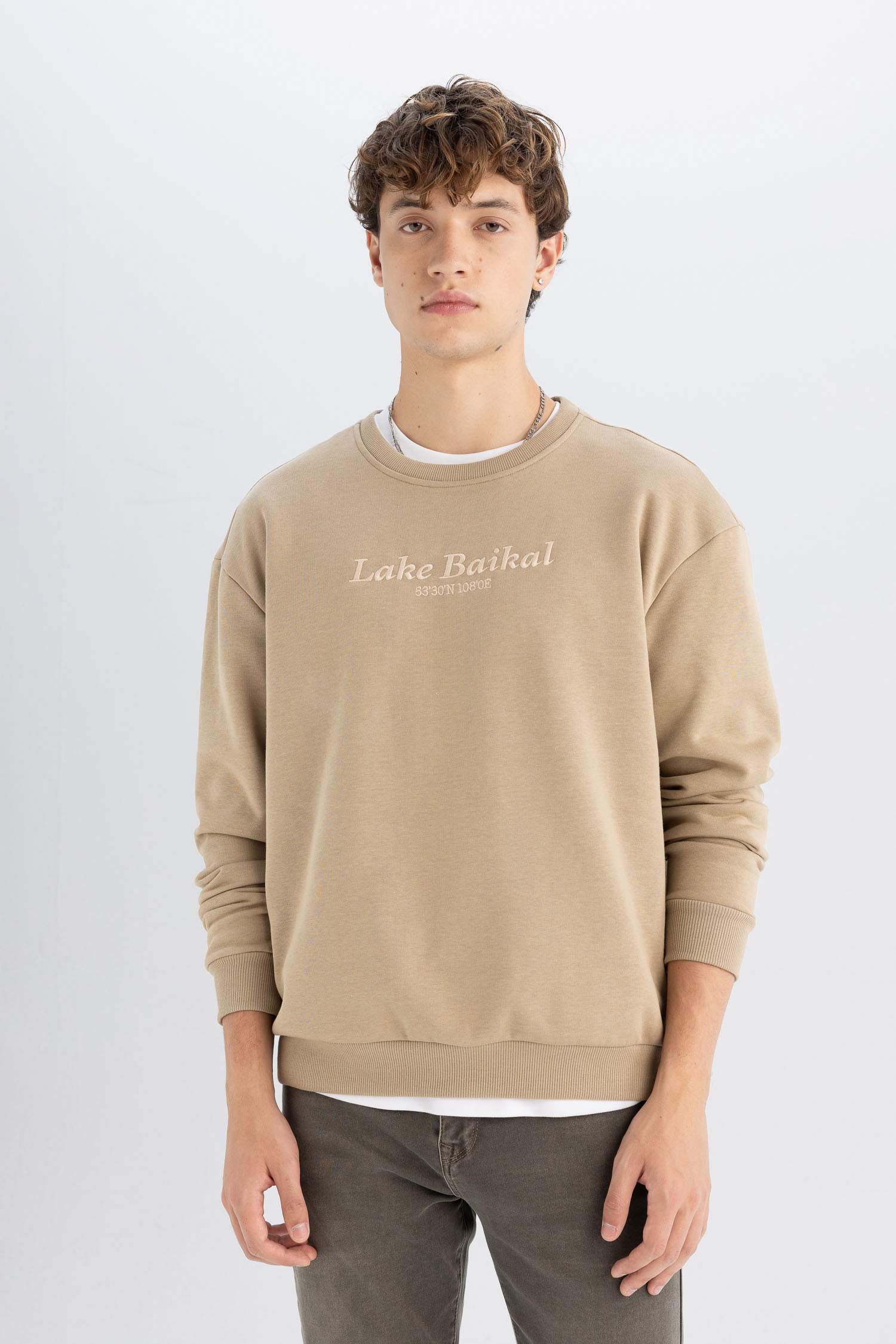 Boxy Fit Bisiklet Yaka Baskılı Sweatshirt