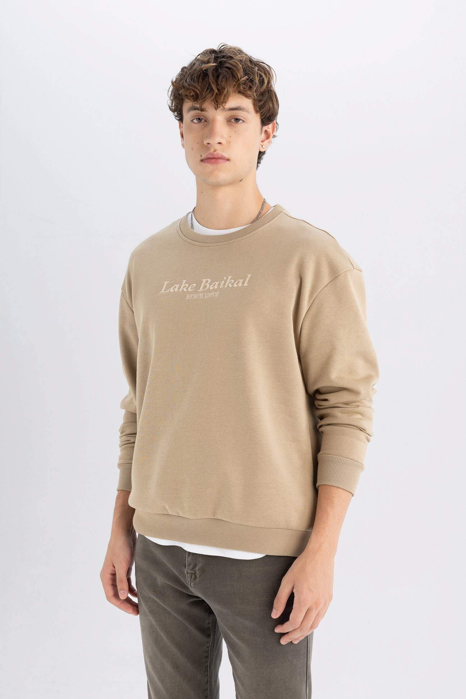 Boxy Fit Bisiklet Yaka Baskılı Sweatshirt