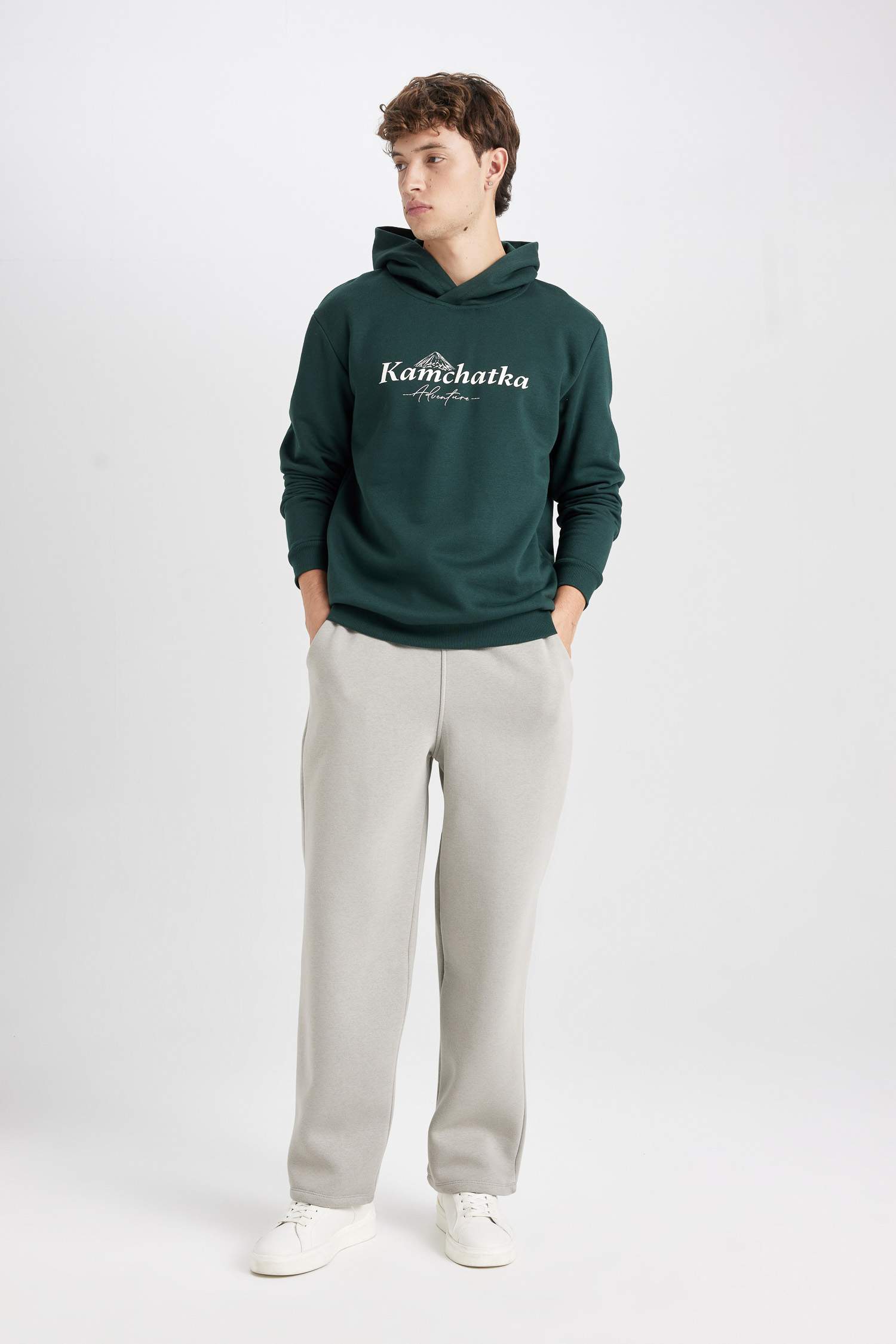 Regular Fit Kapüşonlu Baskılı Sweatshirt