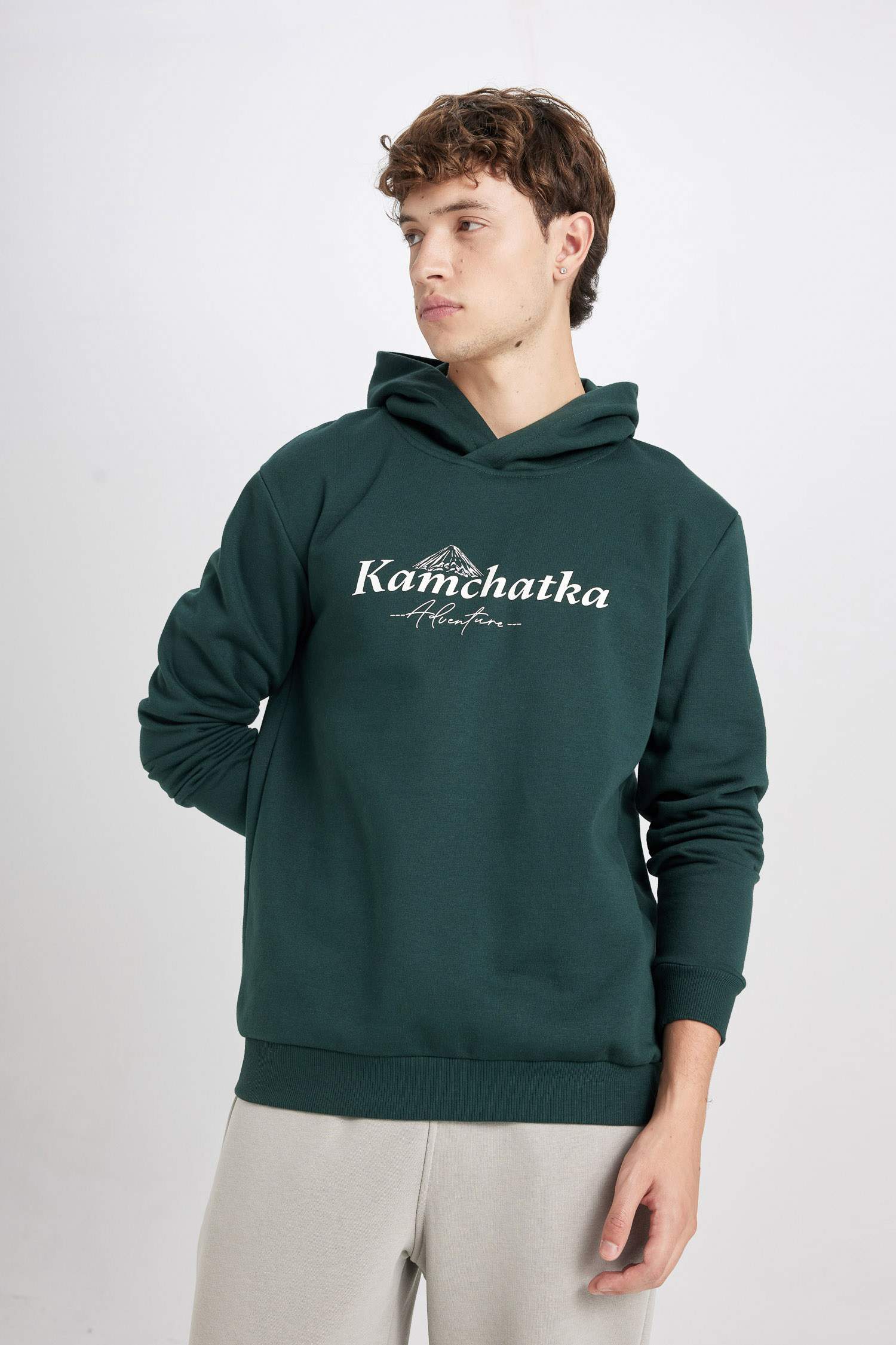 Regular Fit Kapüşonlu Baskılı Sweatshirt