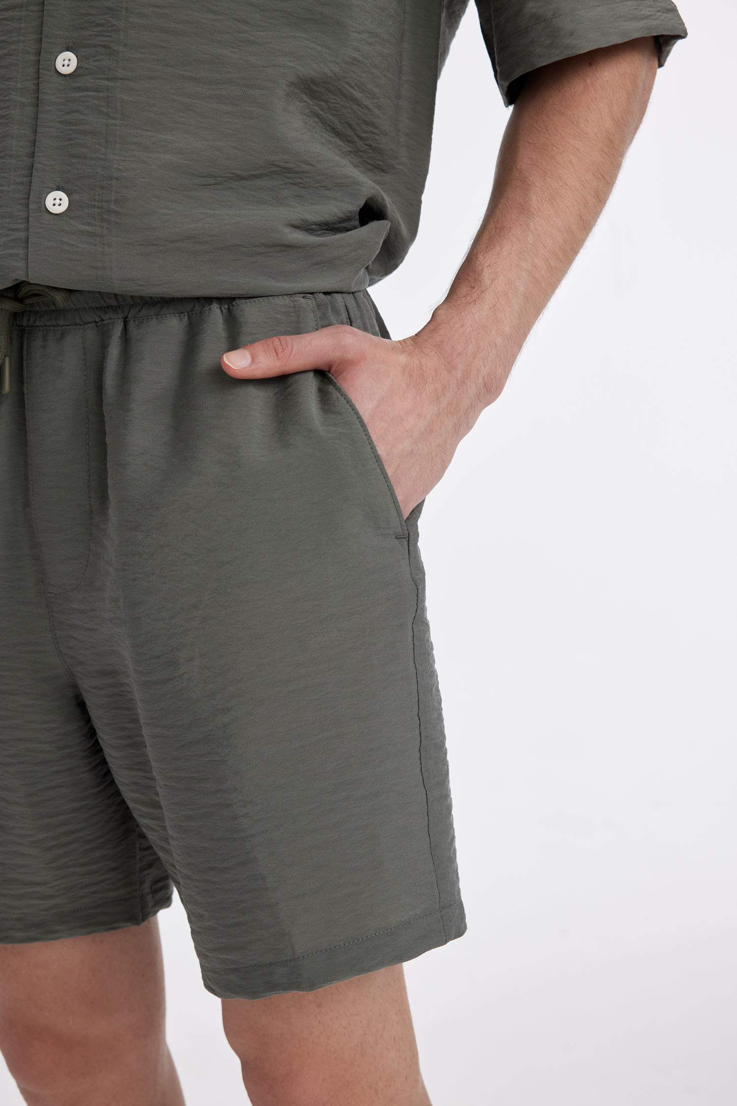 Relax Fit Aerobin Shorts
