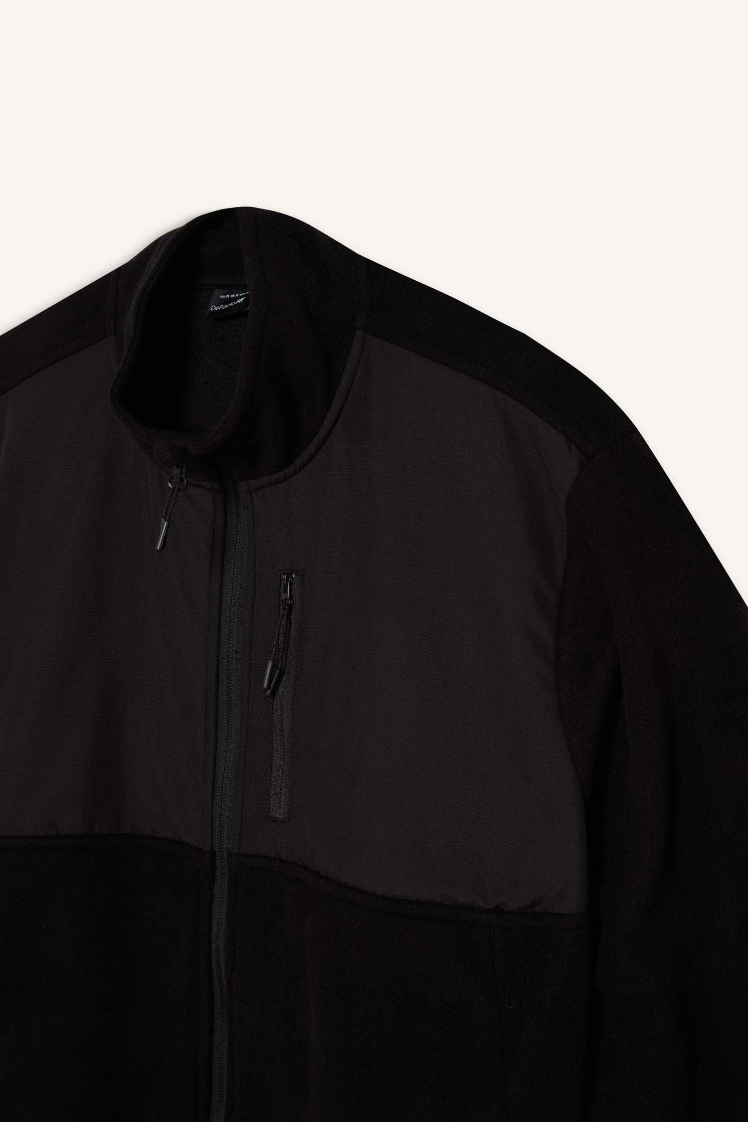 DeFactoFit Standart Fit Cepli Sporcu Polar Hırka