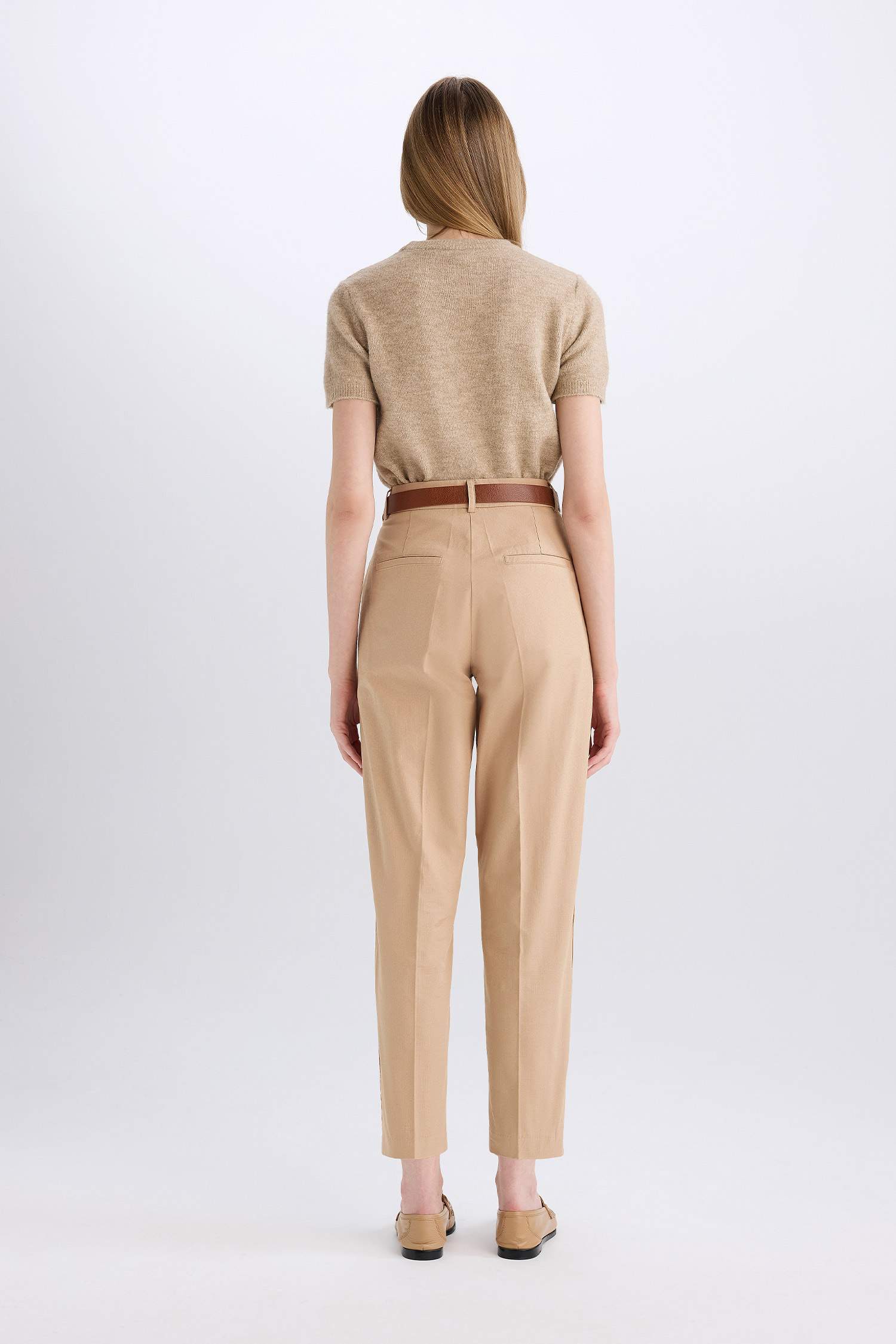 Carrot Fit Ankle Length Gabardine Trousers