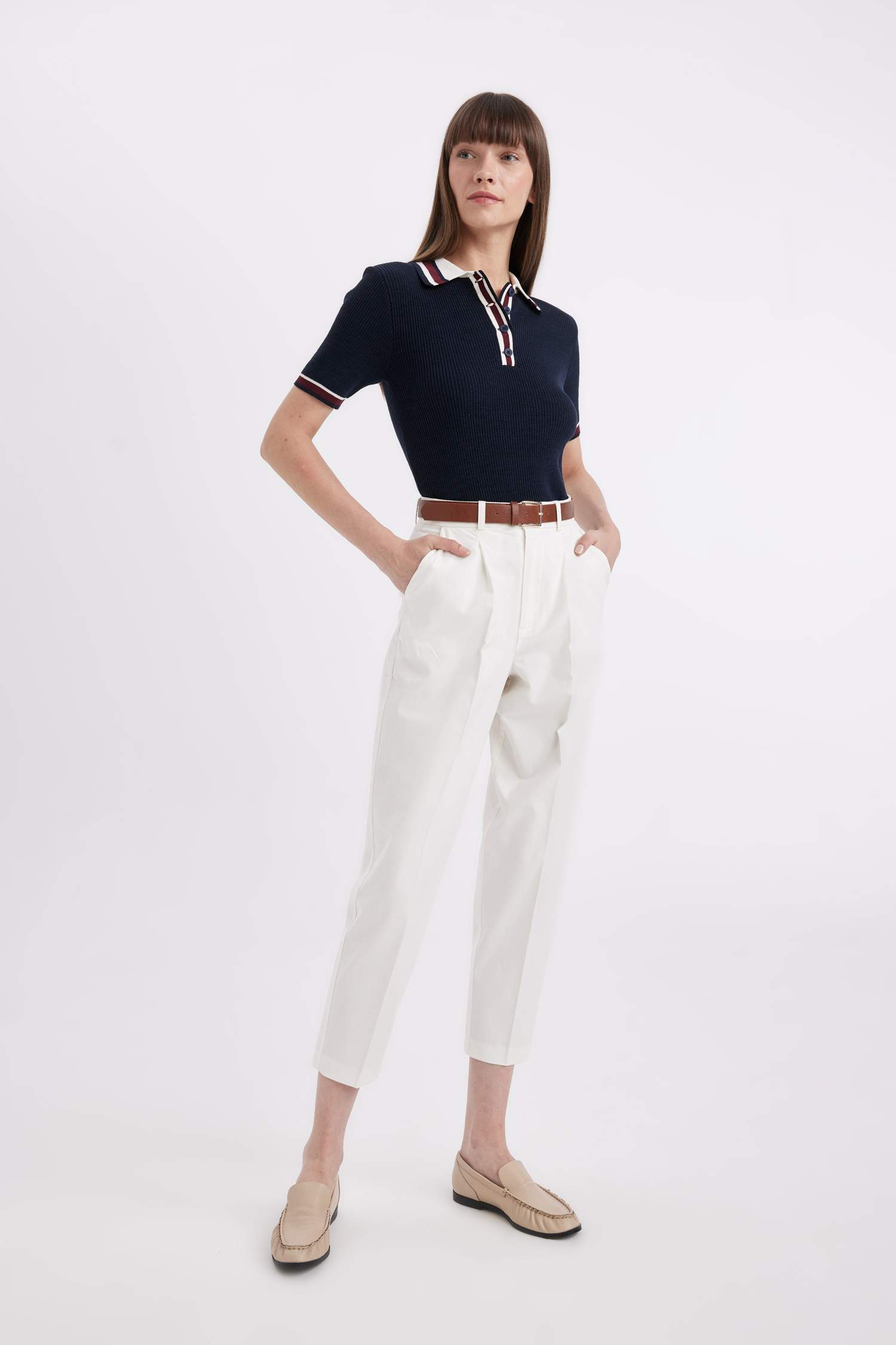 Carrot Fit Ankle Length Gabardine Trousers