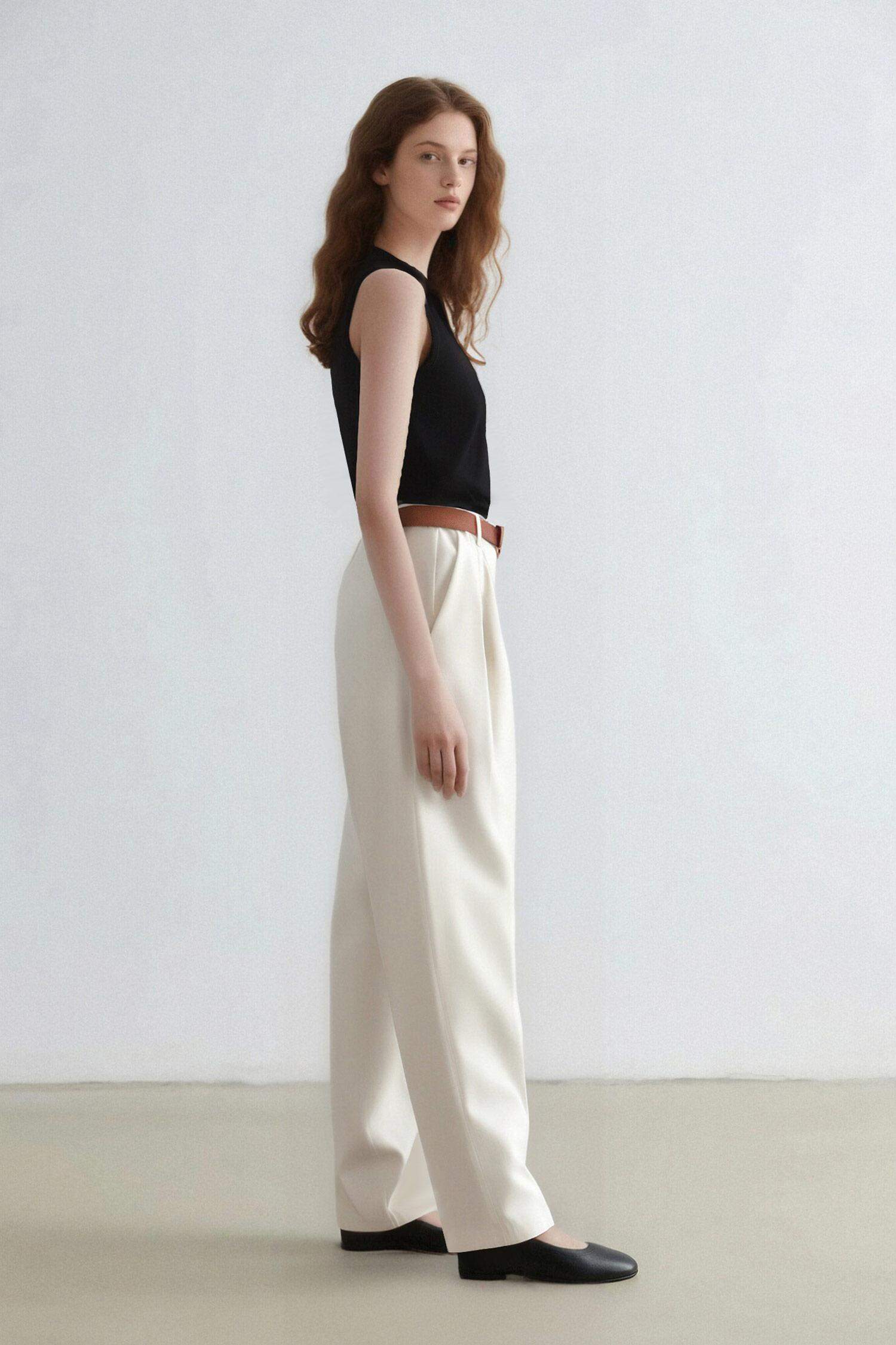 Carrot Fit Ankle Length Cotton Trousers