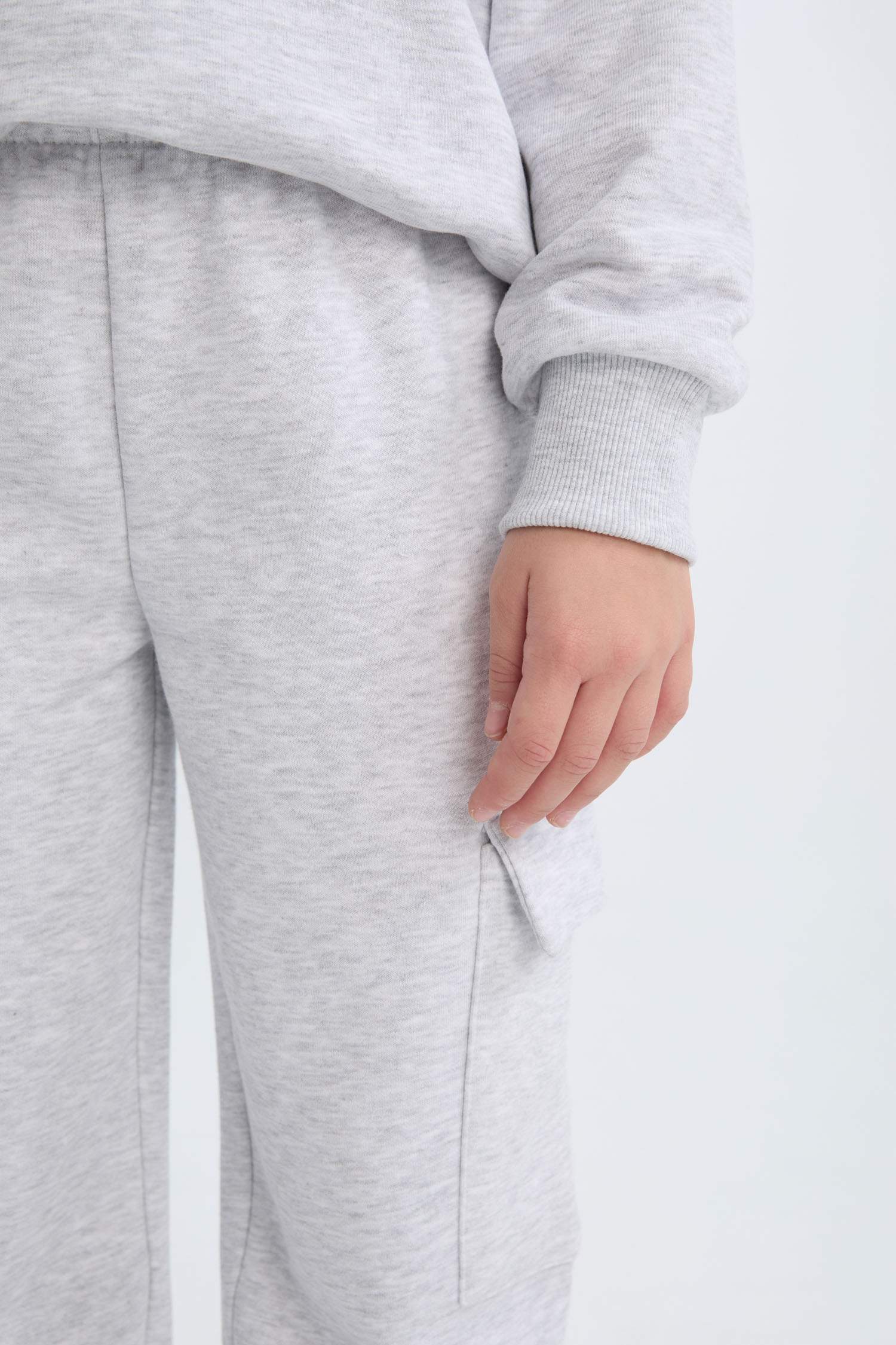 Girl Elastic Waist Leg Cargo Sweatpants