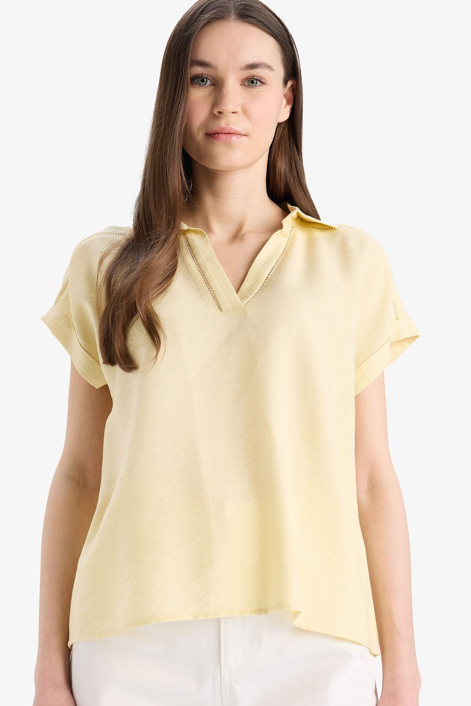 قميص نص كم قصة عادية برقبة قميص