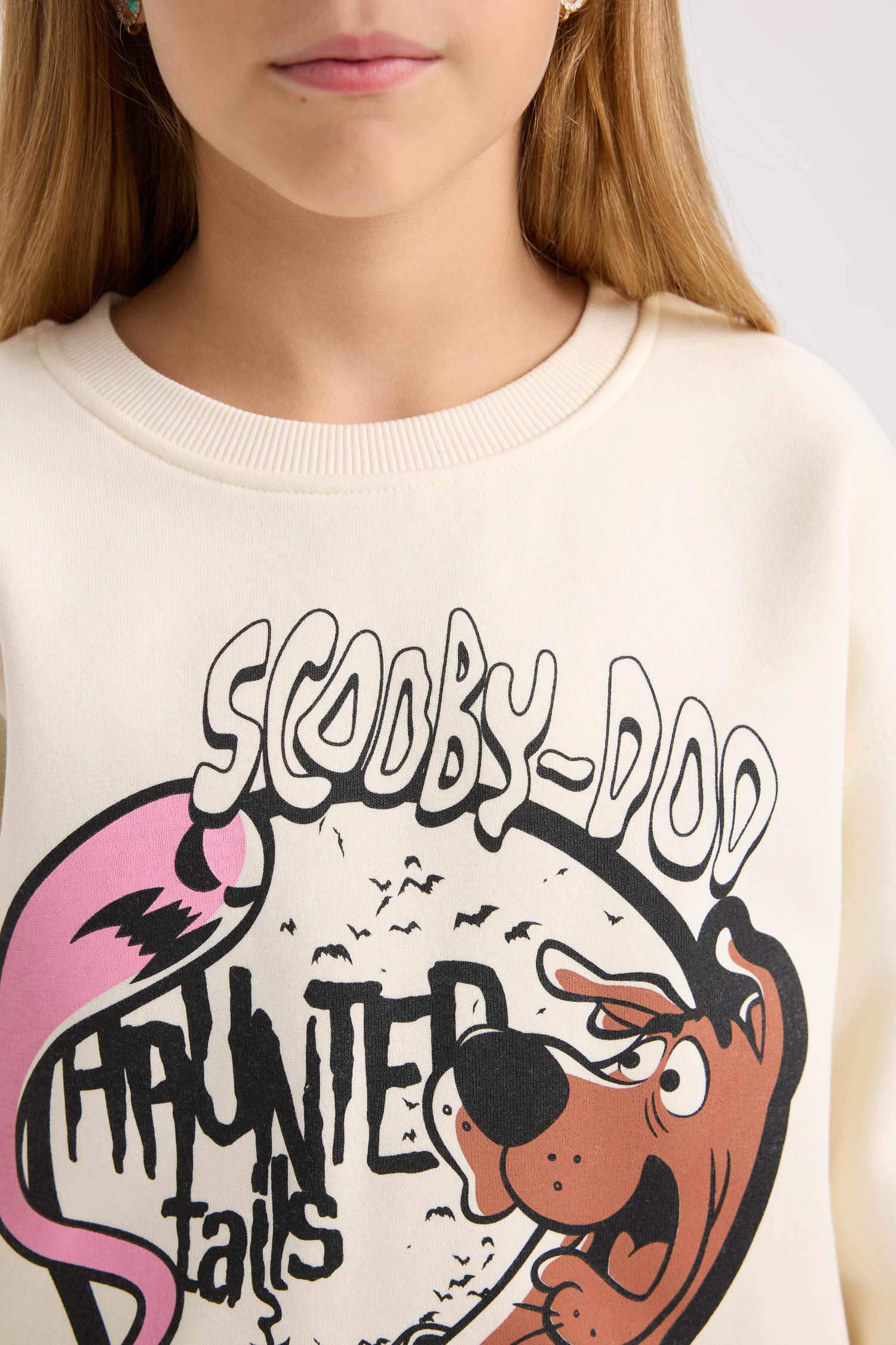 Kız Çocuk Ekru Scooby Doo Relax Fit Bisiklet Yaka Sweatshirt