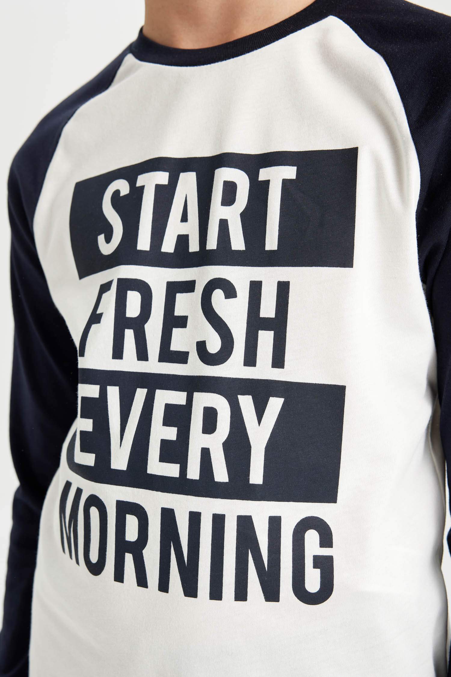 Erkek Çocuk Pijama Takım Yazı Baskılı Uzun Kollu Üst Uzun Alt