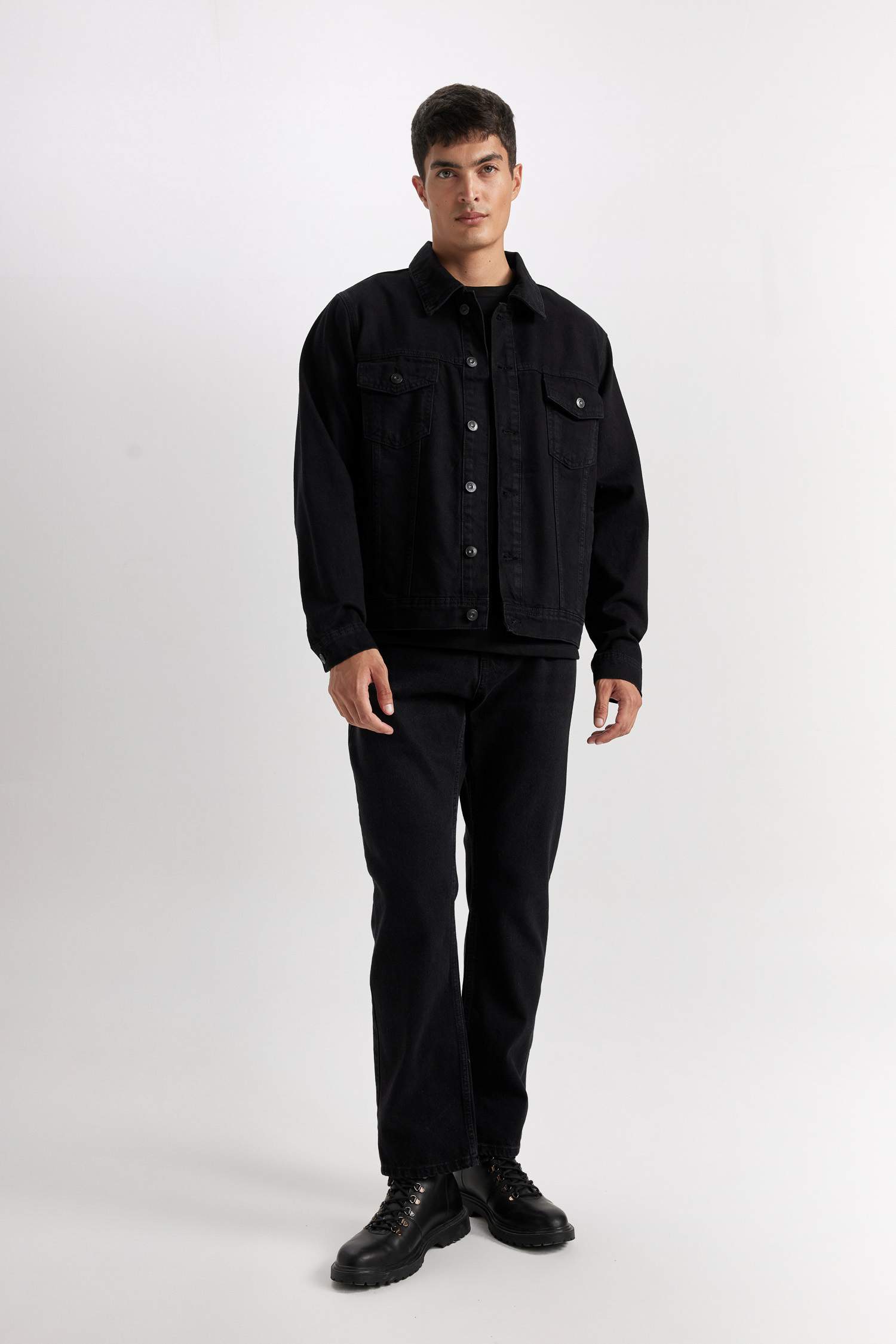 %100 Pamuk Düğmeli Cepli Denim Ceket