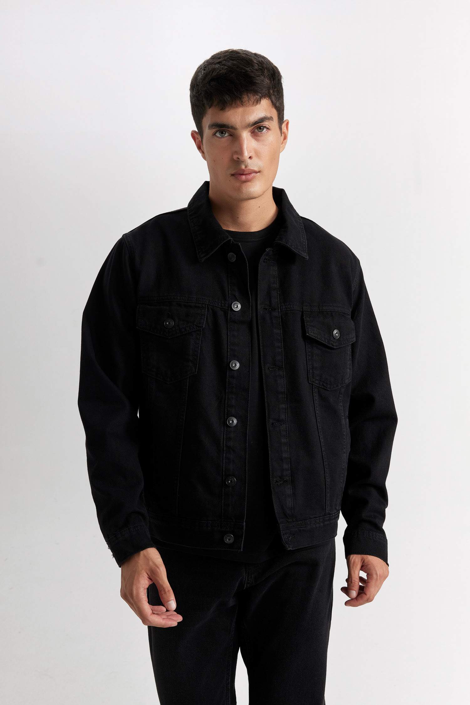 %100 Pamuk Düğmeli Cepli Denim Ceket