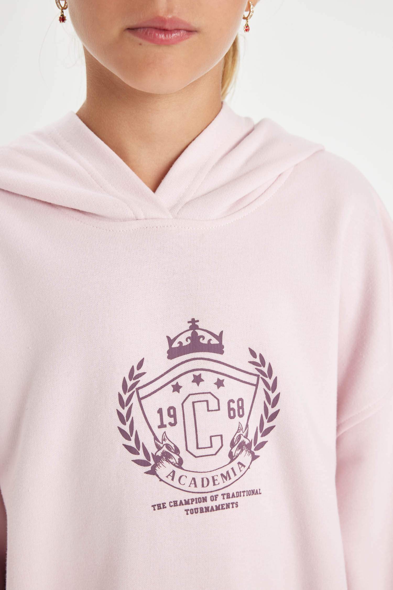 Kız Çocuk Oversize Geniş Kalıp Kapüşonlu İşlemeli Sweatshirt