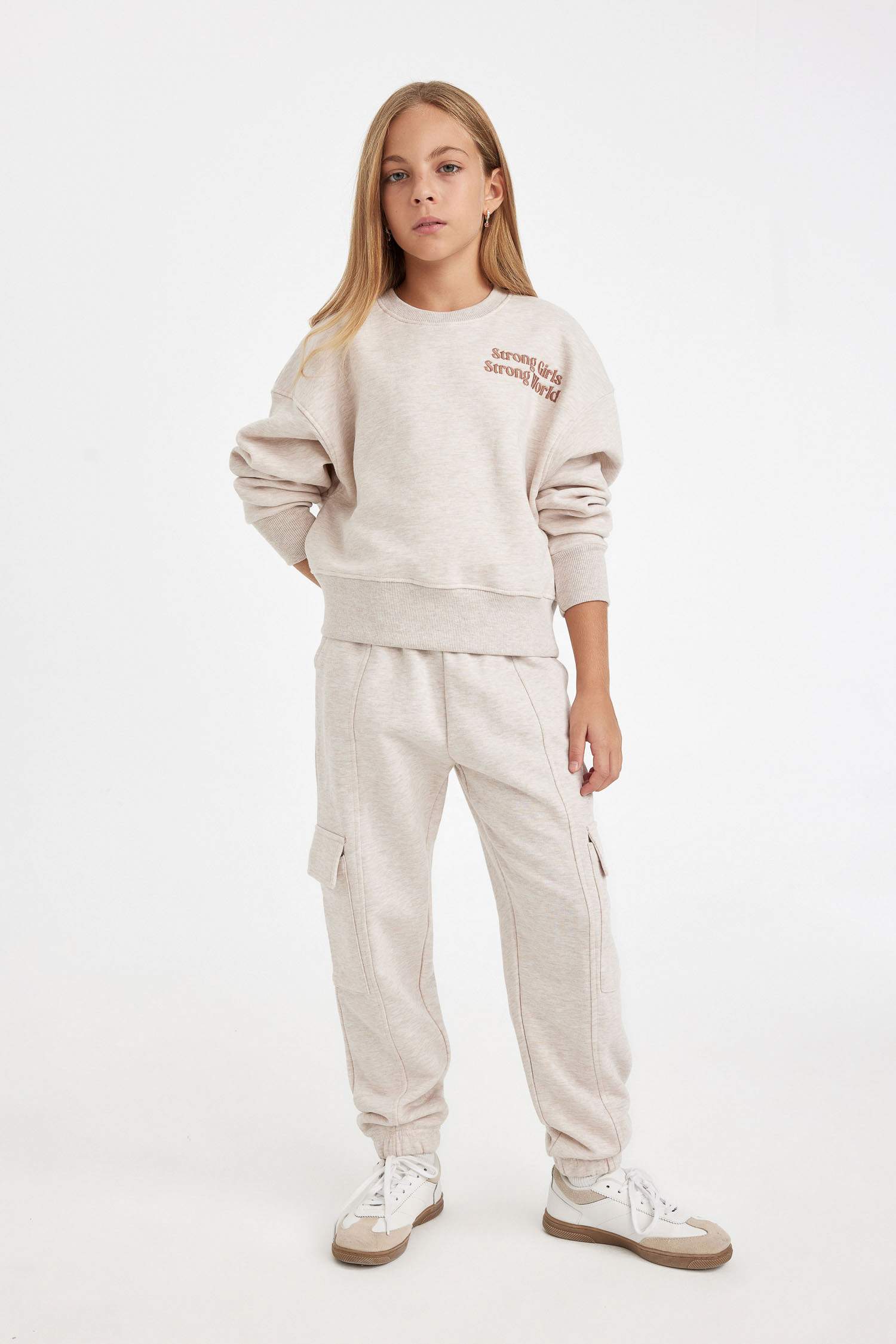 Kız Çocuk Relax Fit Bisiklet Yaka Baskılı Sweatshirt