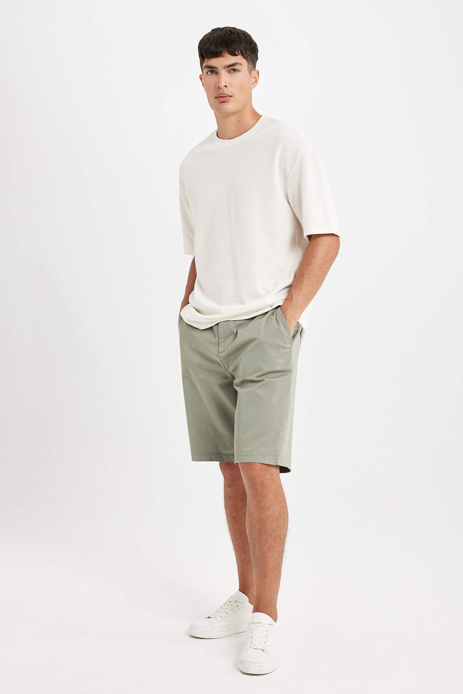 Regular Fit Gabardine Bermuda