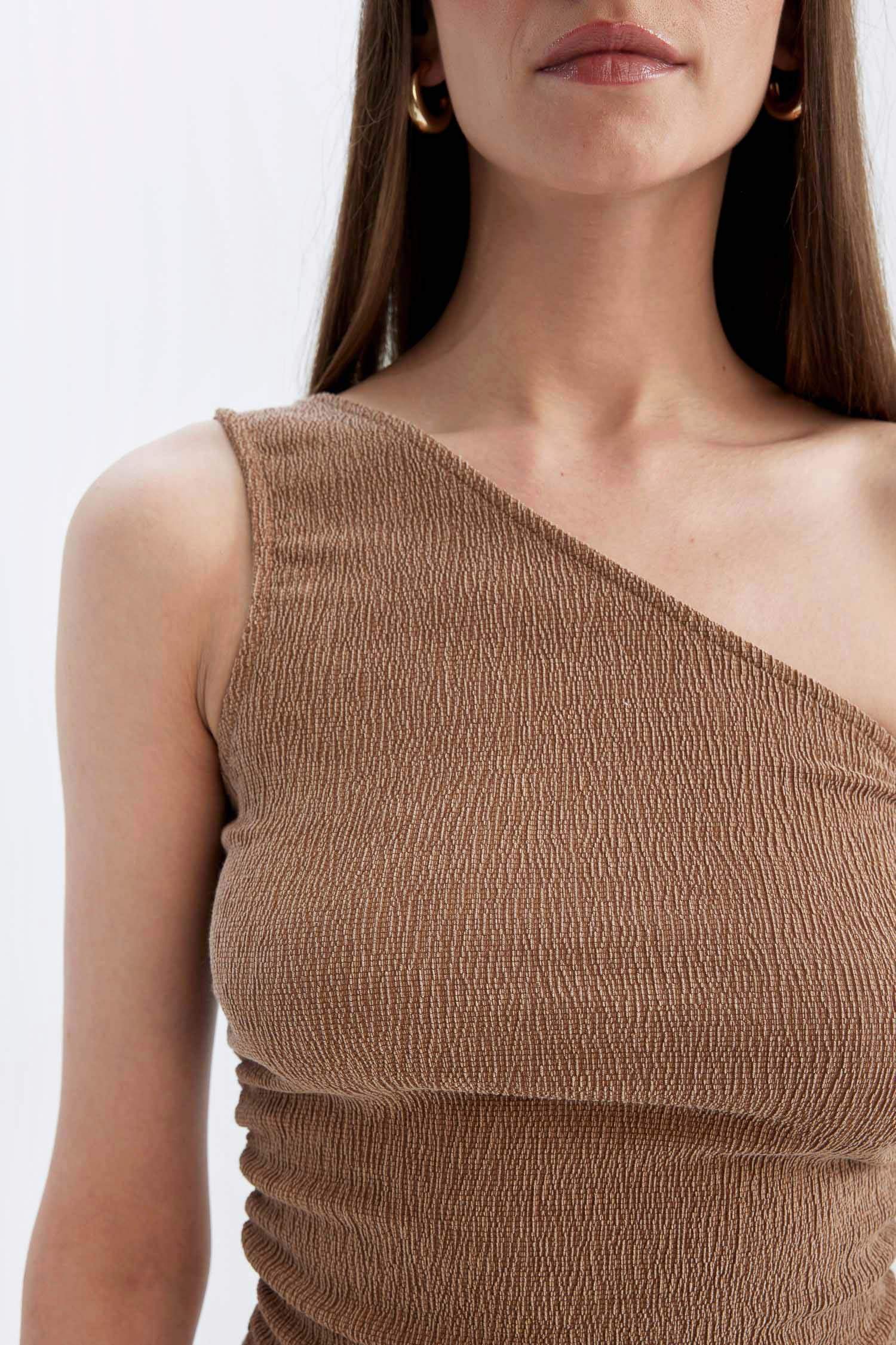 Slim Fit Dar Kesim Tek Omuzlu Bürümcük Atlet