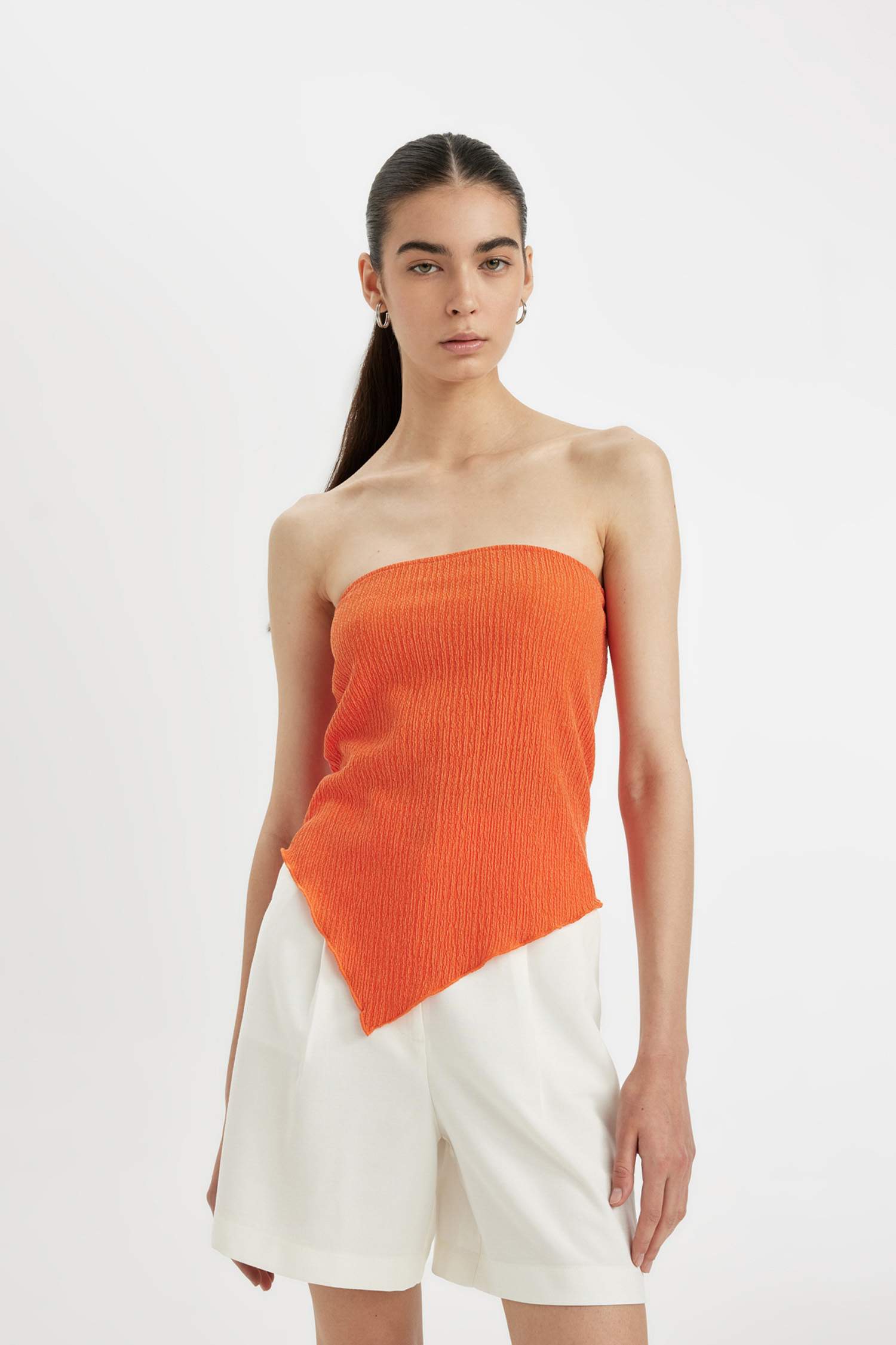 Slim Fit Wrapped Strapless Blouse