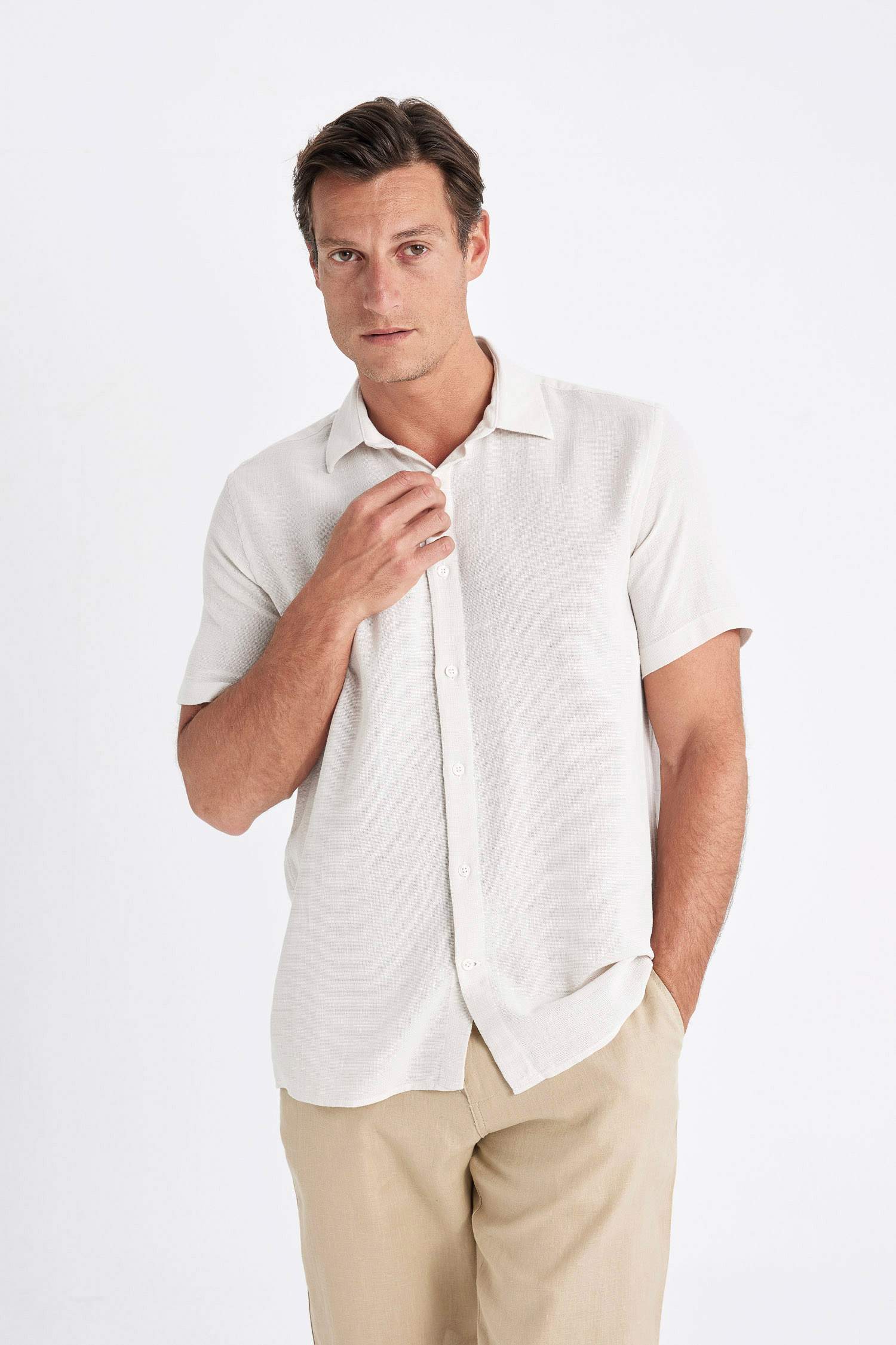 Chemise basique en coton à manches courtes Coupe régulière