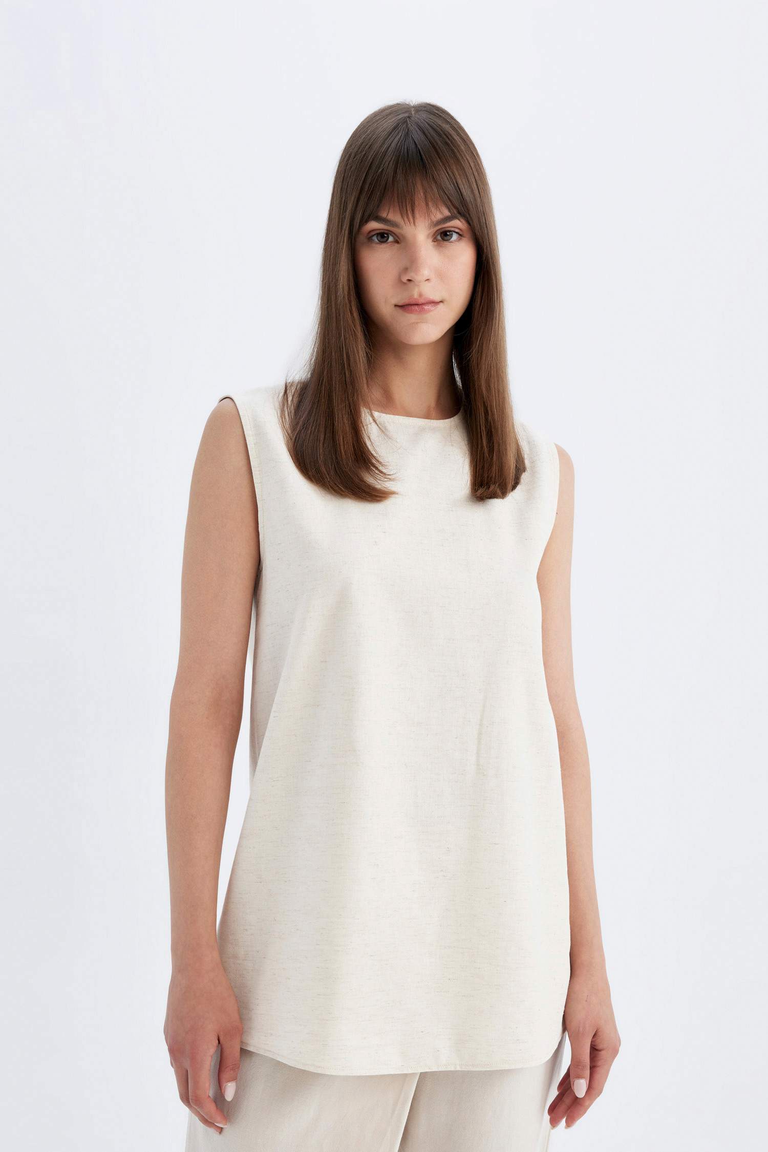 Regular Fit Bisiklet Yaka Basic Düz Keten Karışımlı Kolsuz Tunik