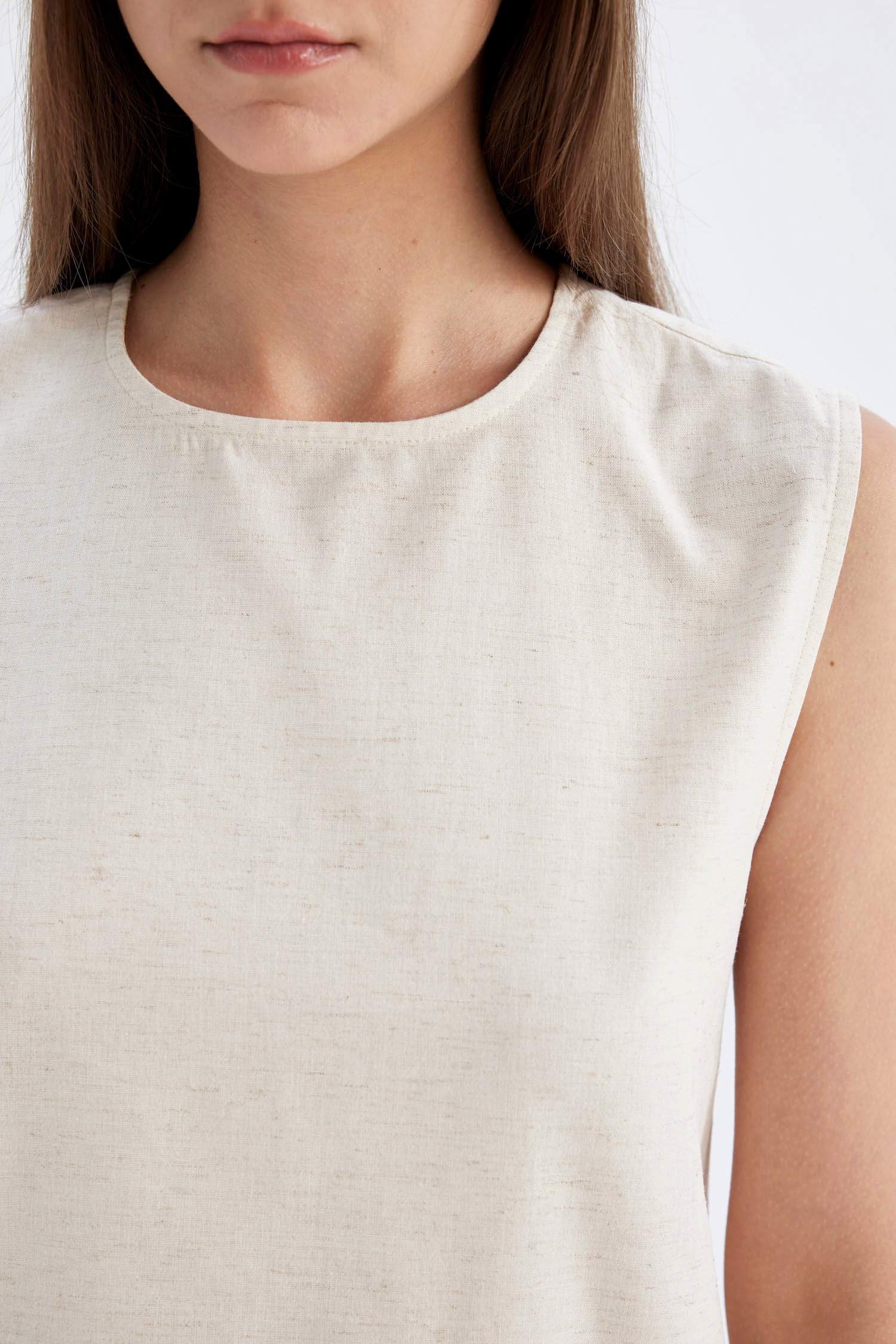 Regular Fit Bisiklet Yaka Basic Düz Keten Karışımlı Kolsuz Tunik