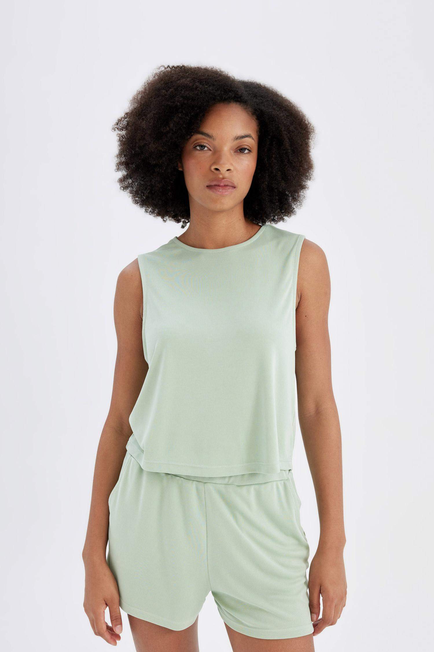 DeFactoFit Short Leg Sports Shorts