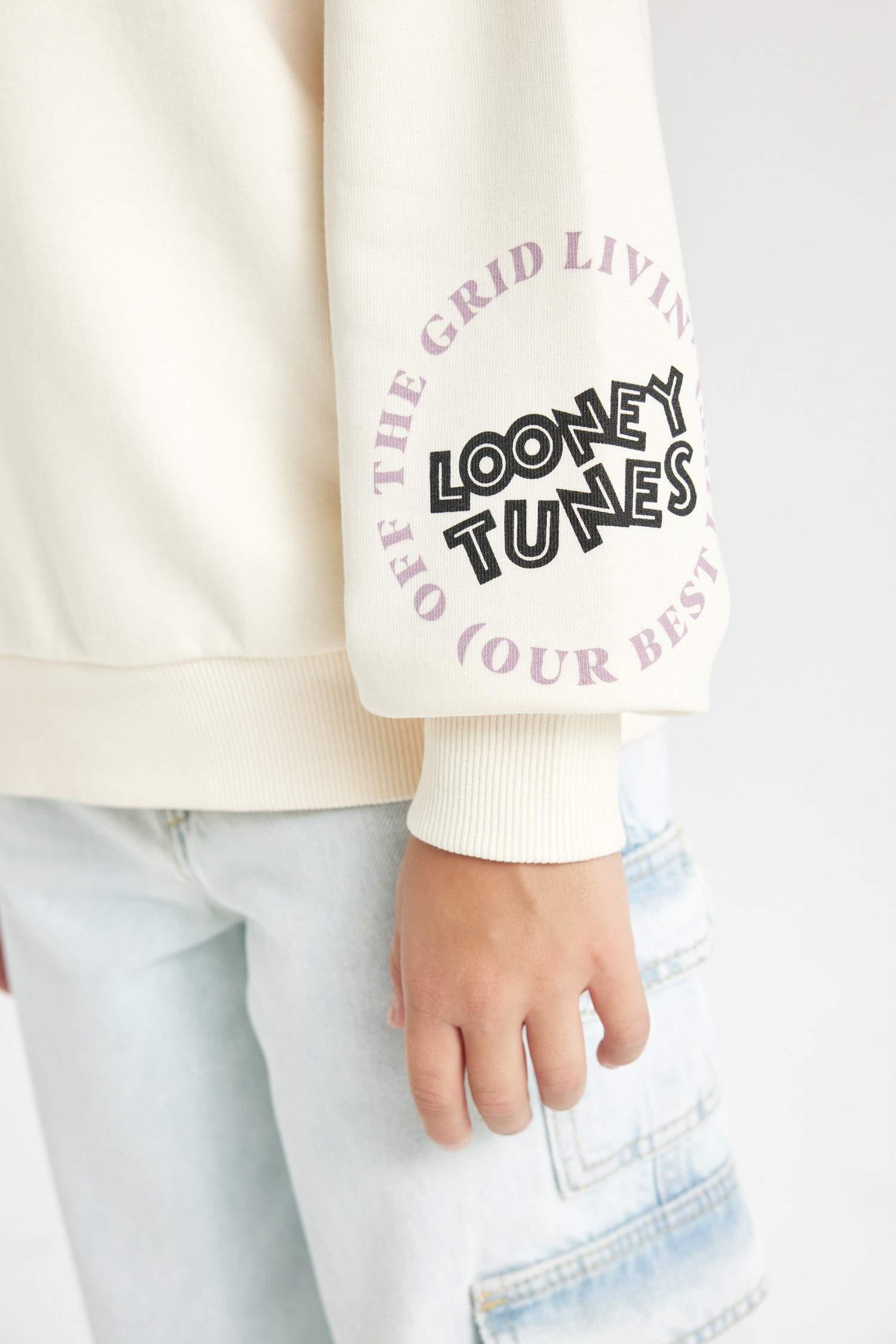 Kız Çocuk Looney Tunes Baskılı Relax Fit Bisiklet Yaka Sweatshirt